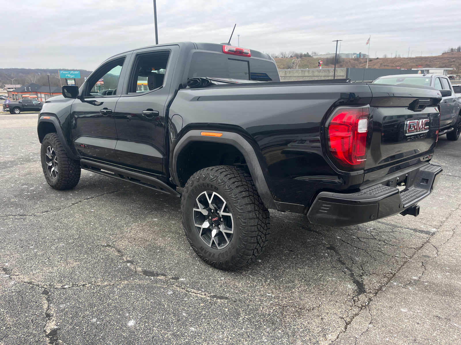 2024 GMC Canyon AT4X 6