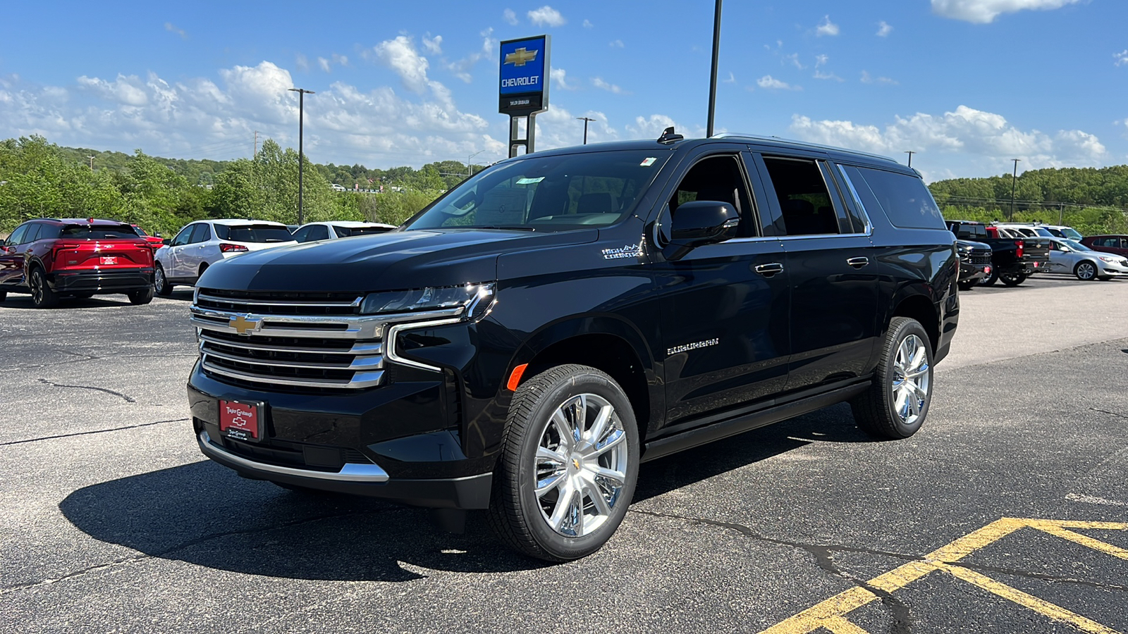 2024 Chevrolet Suburban High Country 3