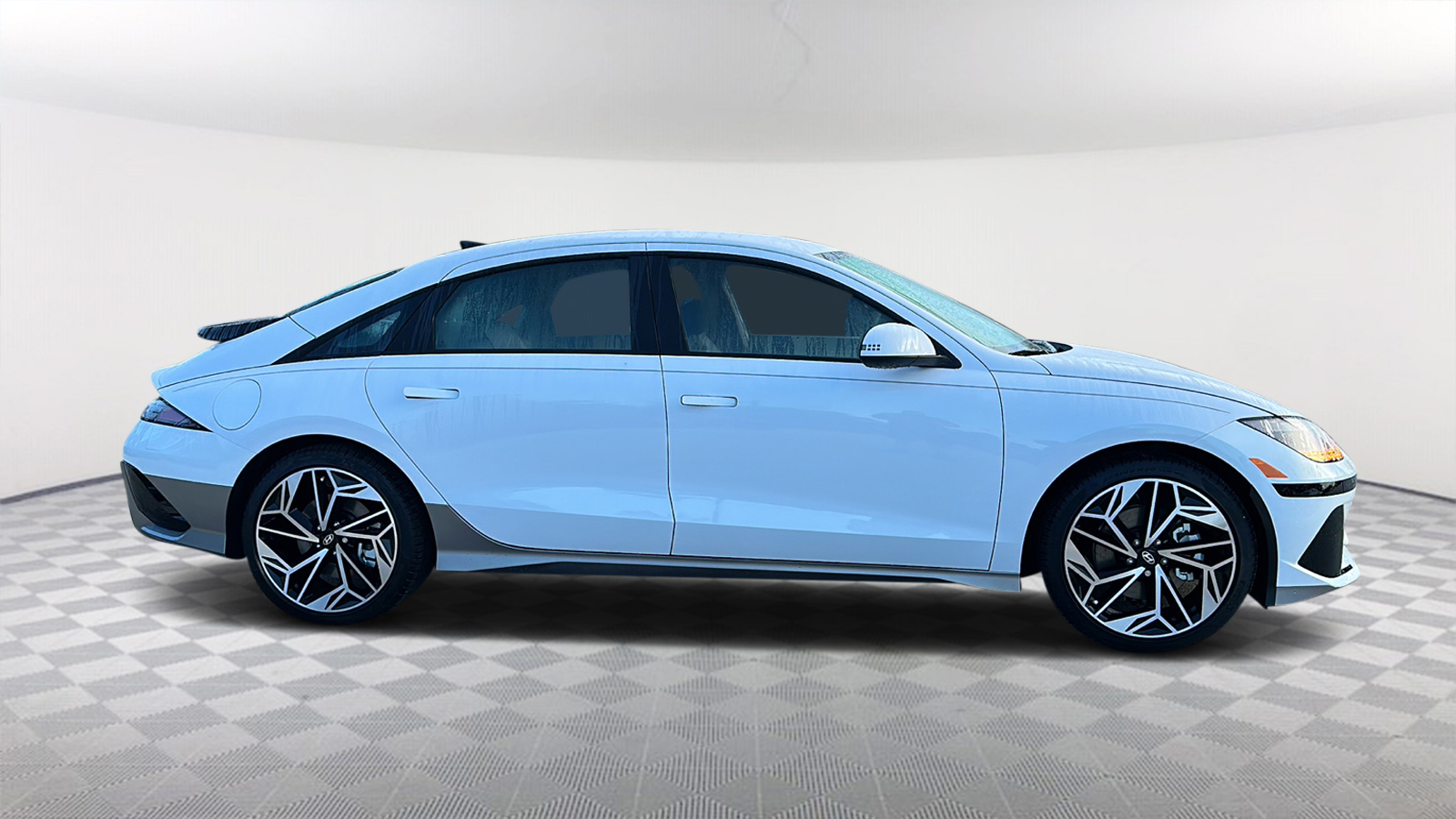 2023 Hyundai IONIQ 6 SEL 8