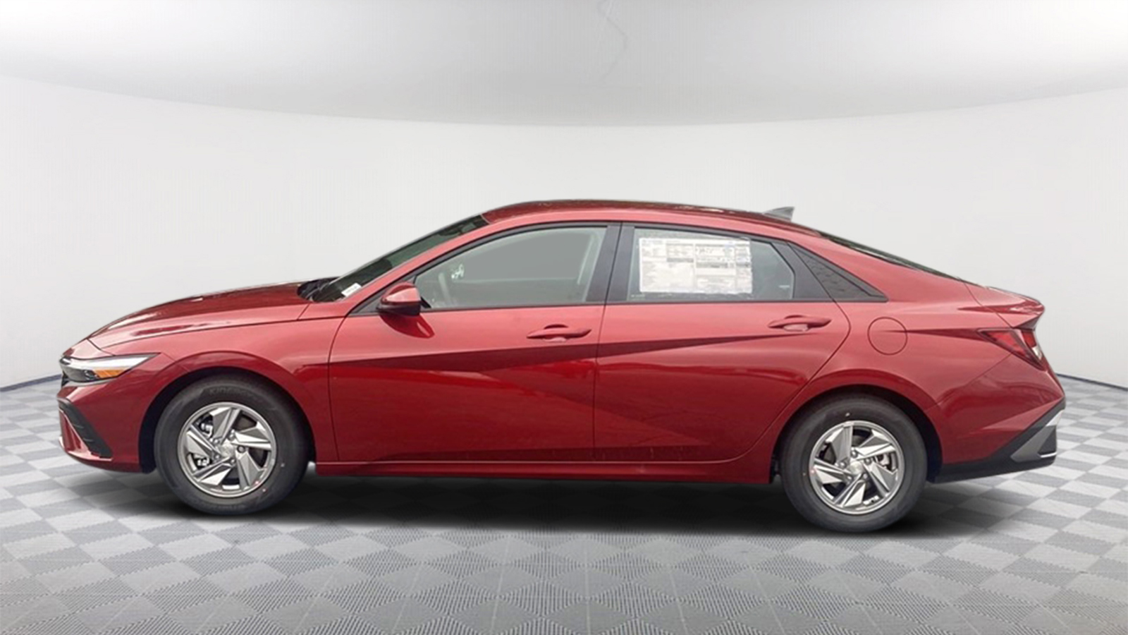 2024 Hyundai Elantra SE 4