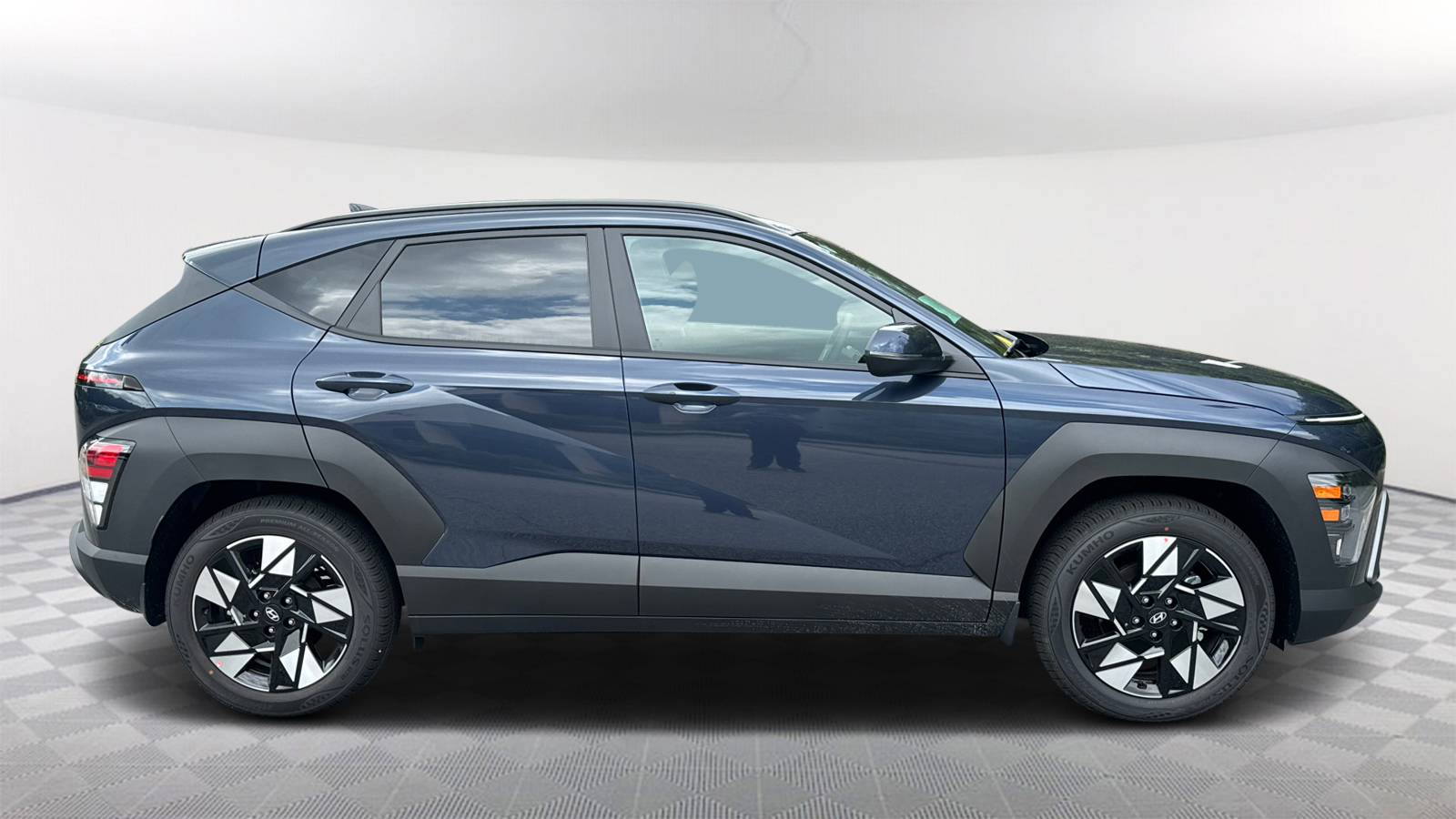 2025 Hyundai Kona SEL 4