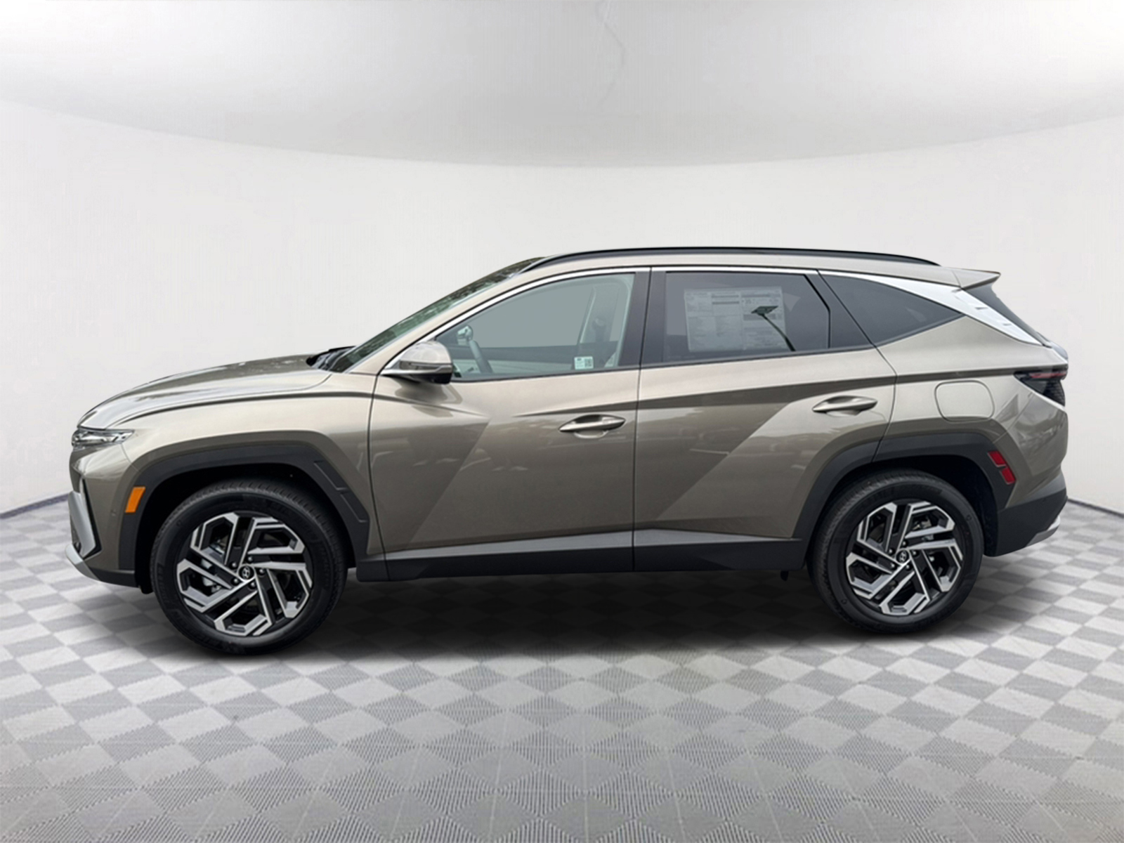 2025 Hyundai Tucson Hybrid Limited 4