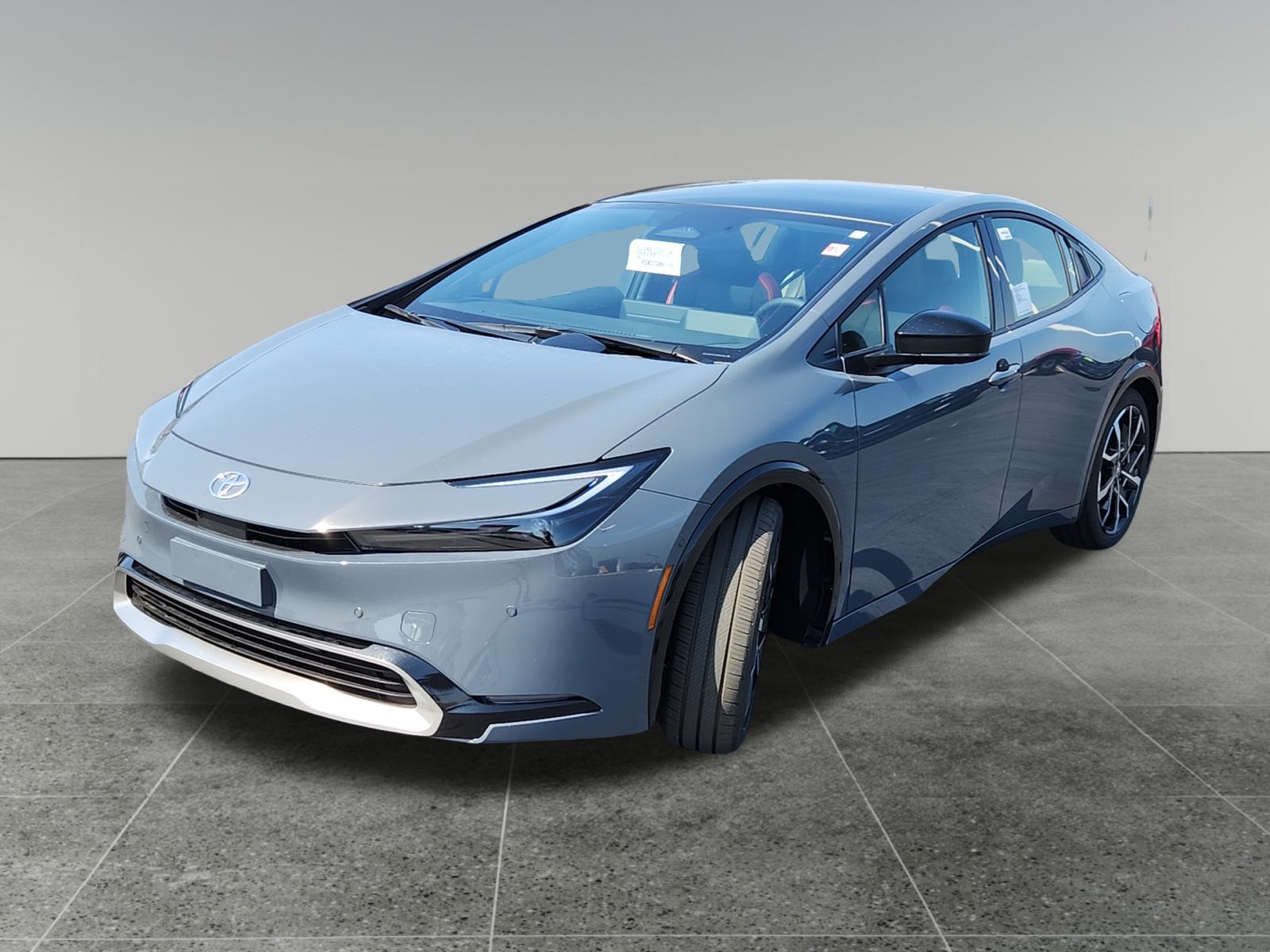 2024 Toyota Prius Prime XSE 3