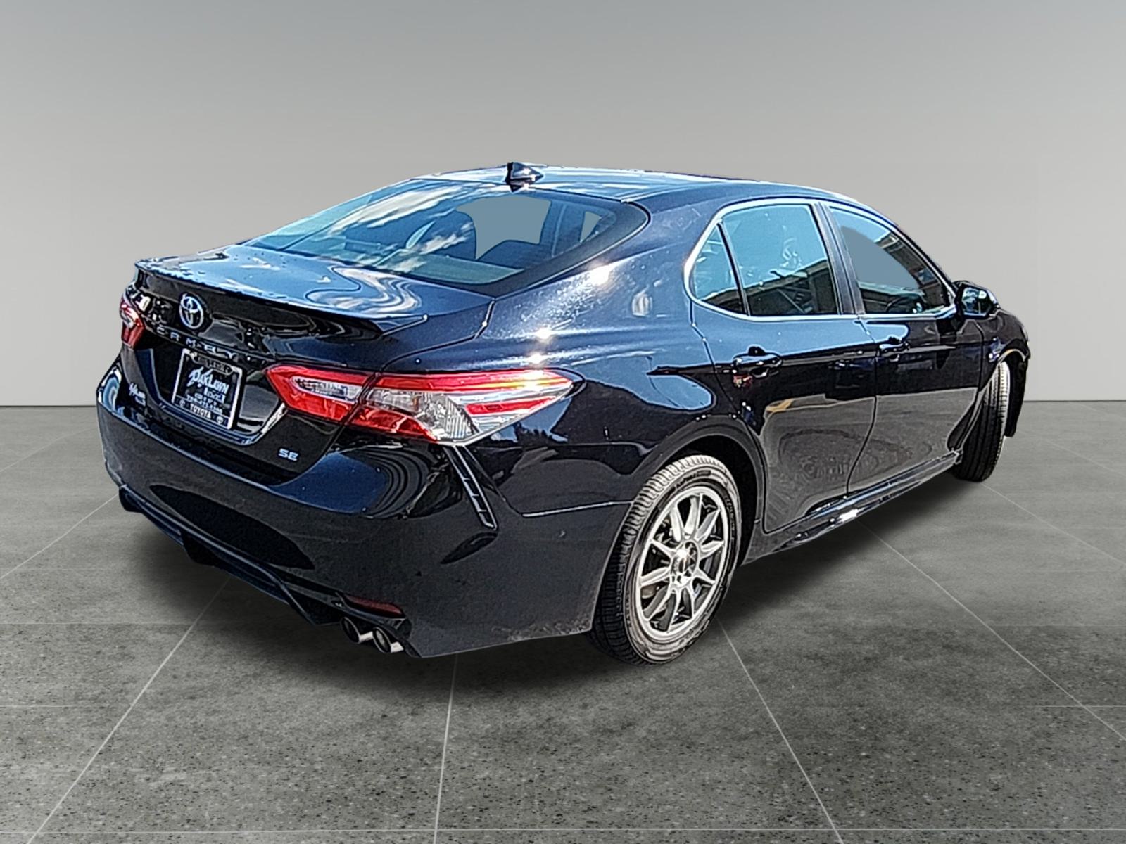 2019 Toyota Camry SE 7