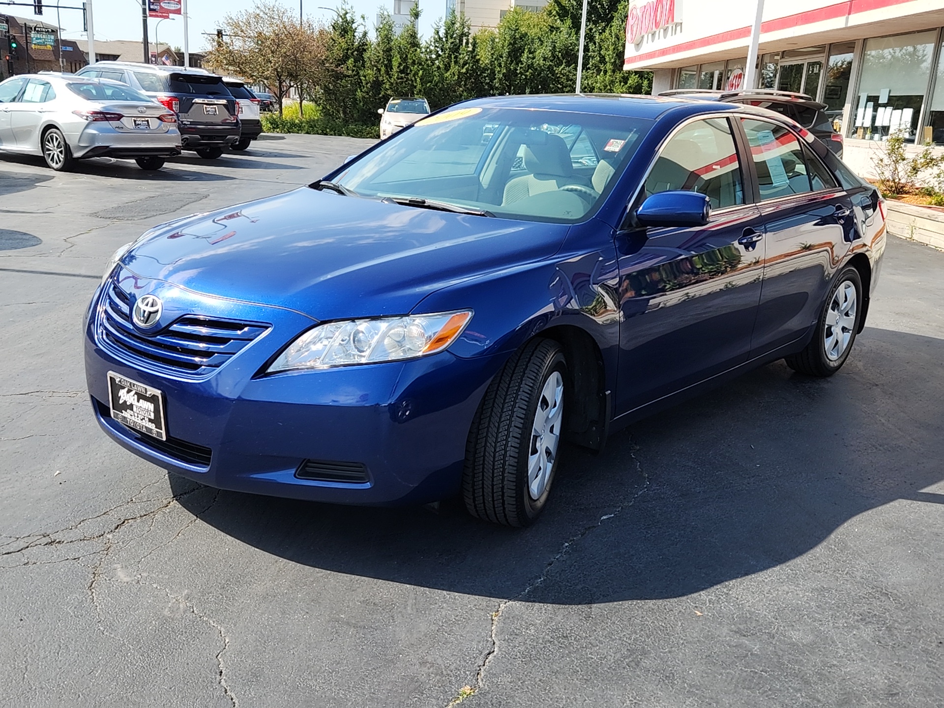 2009 Toyota Camry LE 3