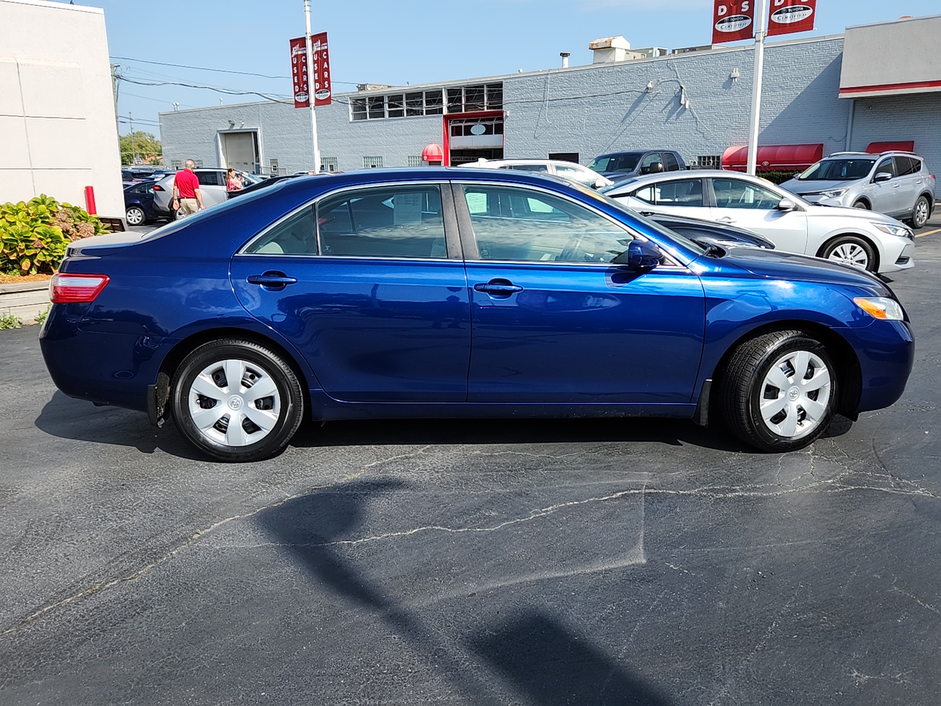 2009 Toyota Camry LE 8