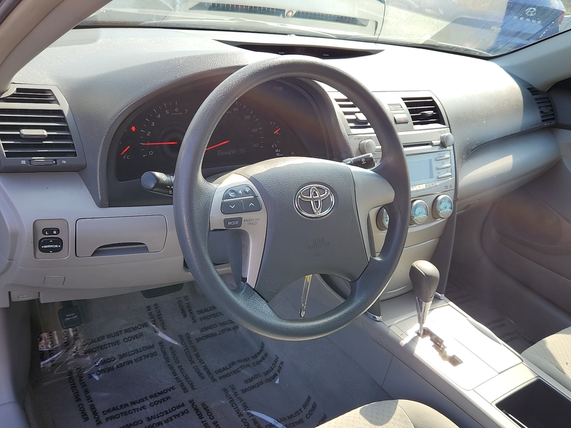 2009 Toyota Camry LE 11