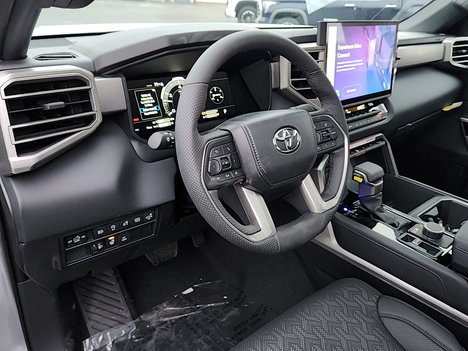 2025 Toyota Tundra 4WD Limited 11