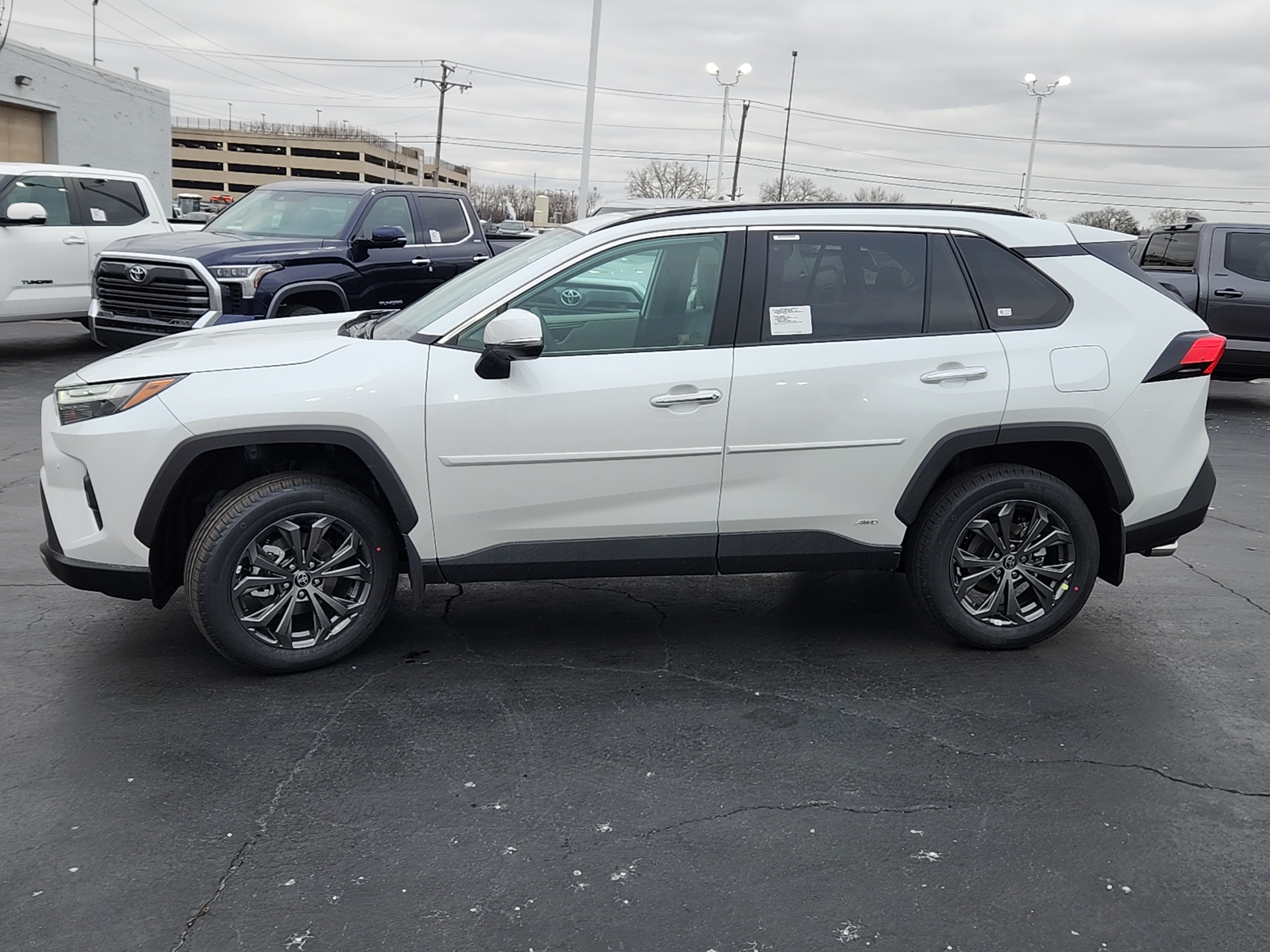 2025 Toyota RAV4 Hybrid Limited 4