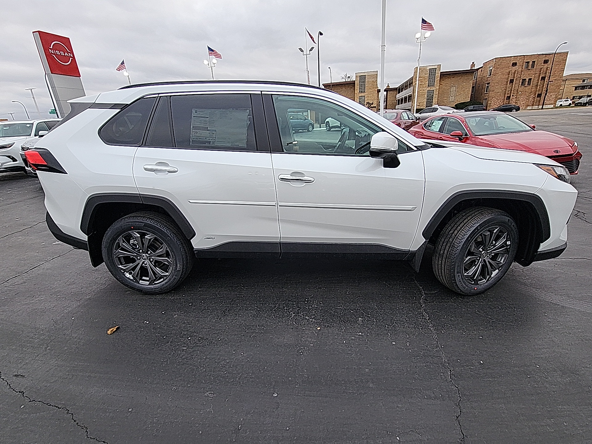 2025 Toyota RAV4 Hybrid Limited 8