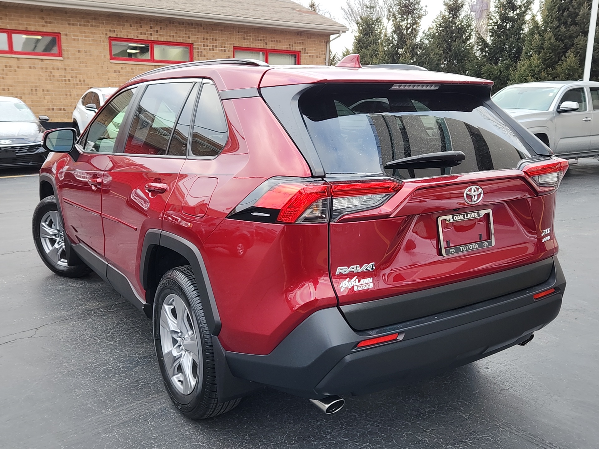 2022 Toyota RAV4 XLE 5