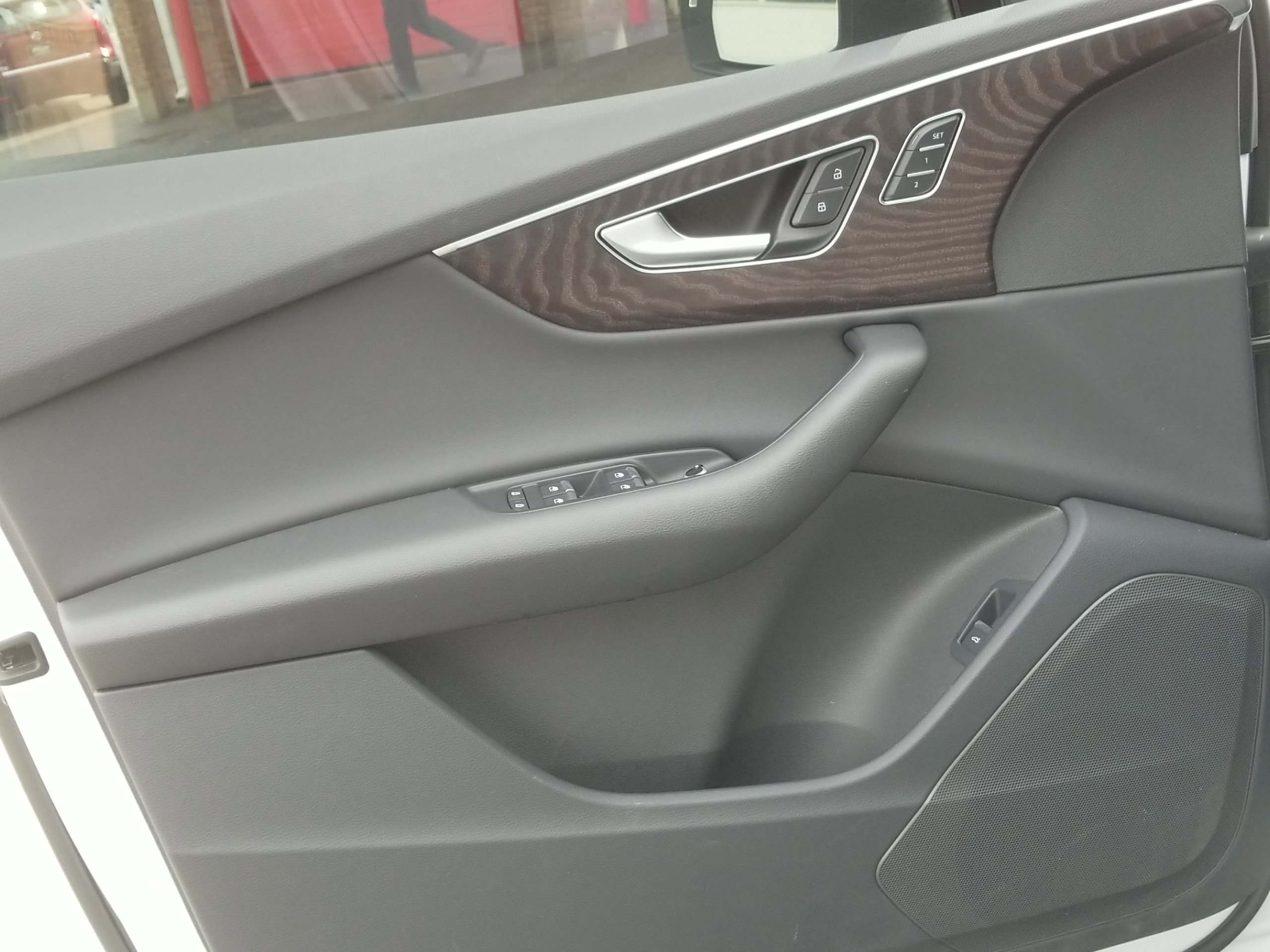 2022 Audi Q7 Premium 8