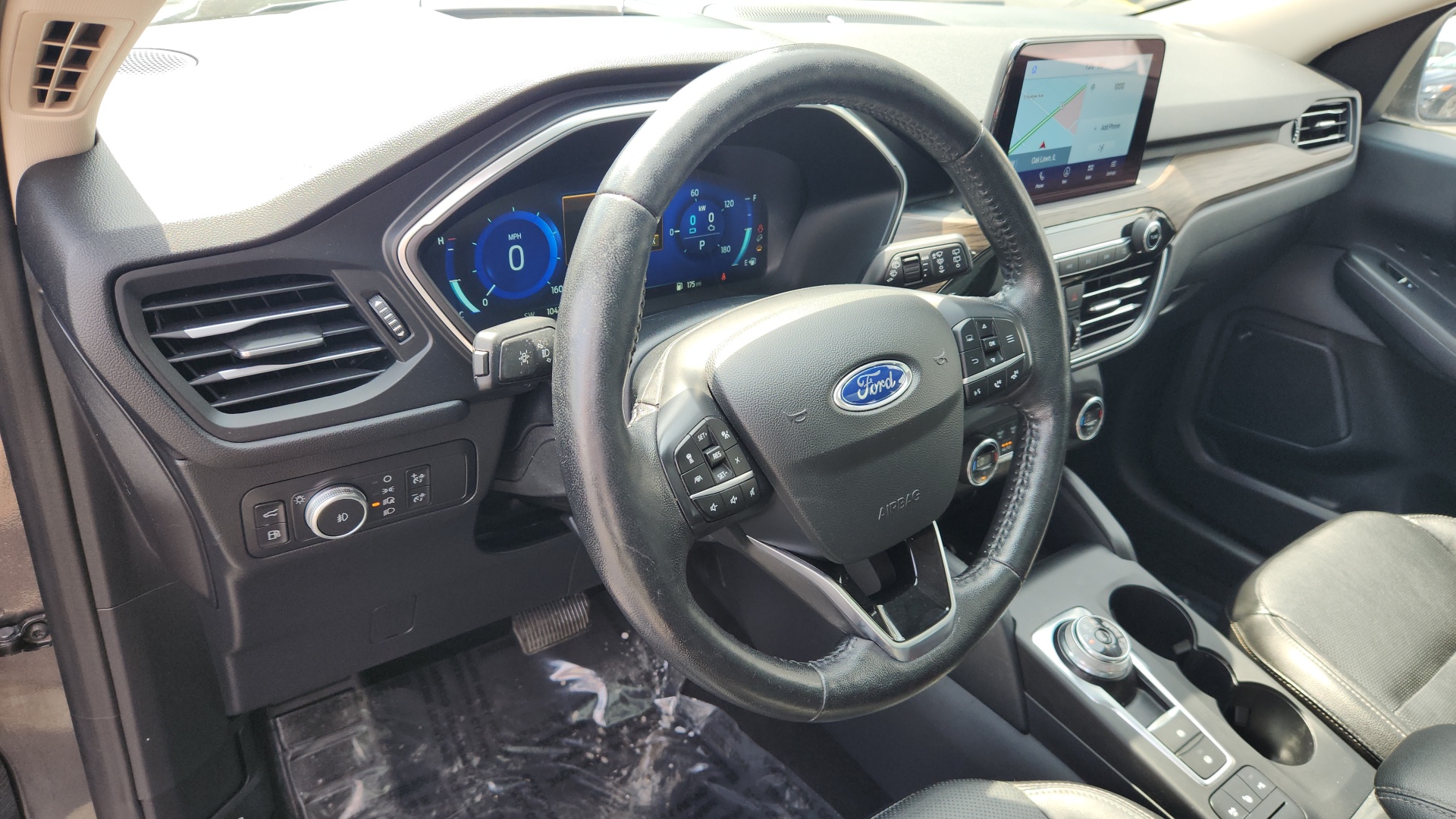 2020 Ford Escape Titanium Hybrid 12