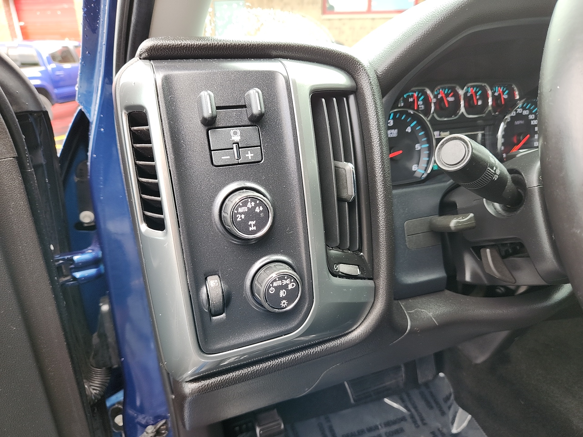 2016 Chevrolet Silverado 1500 LT 11