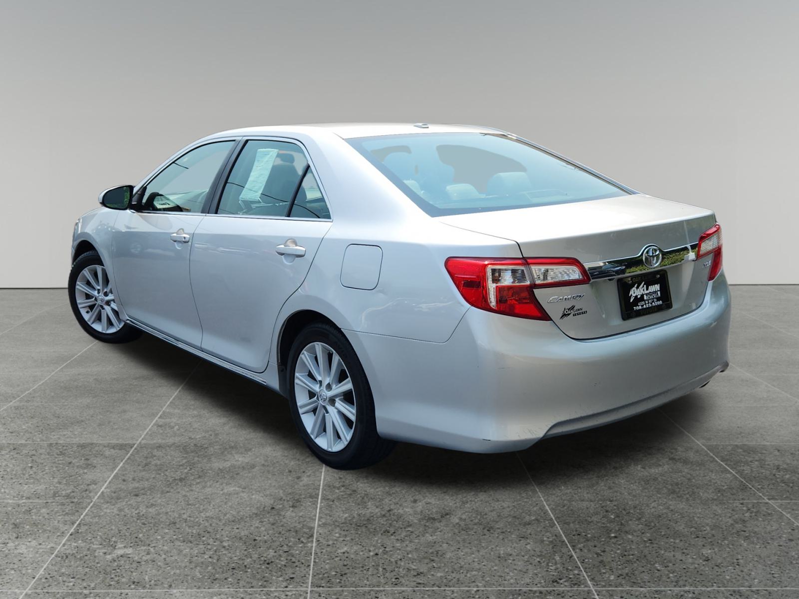 2014 Toyota Camry XLE 5