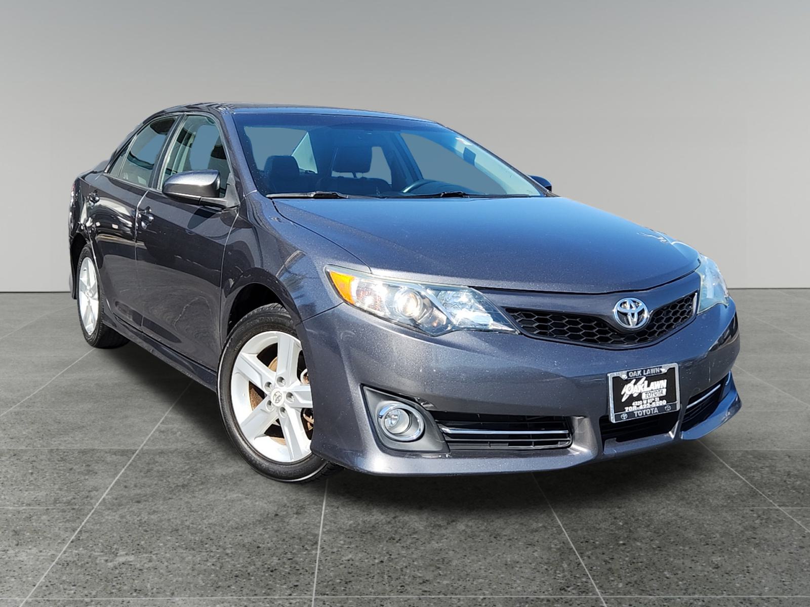 2012 Toyota Camry SE 1