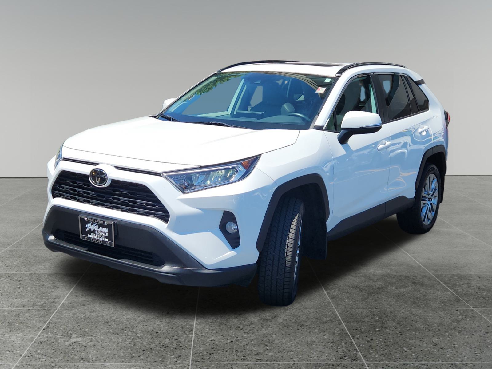 2020 Toyota RAV4 XLE Premium 3