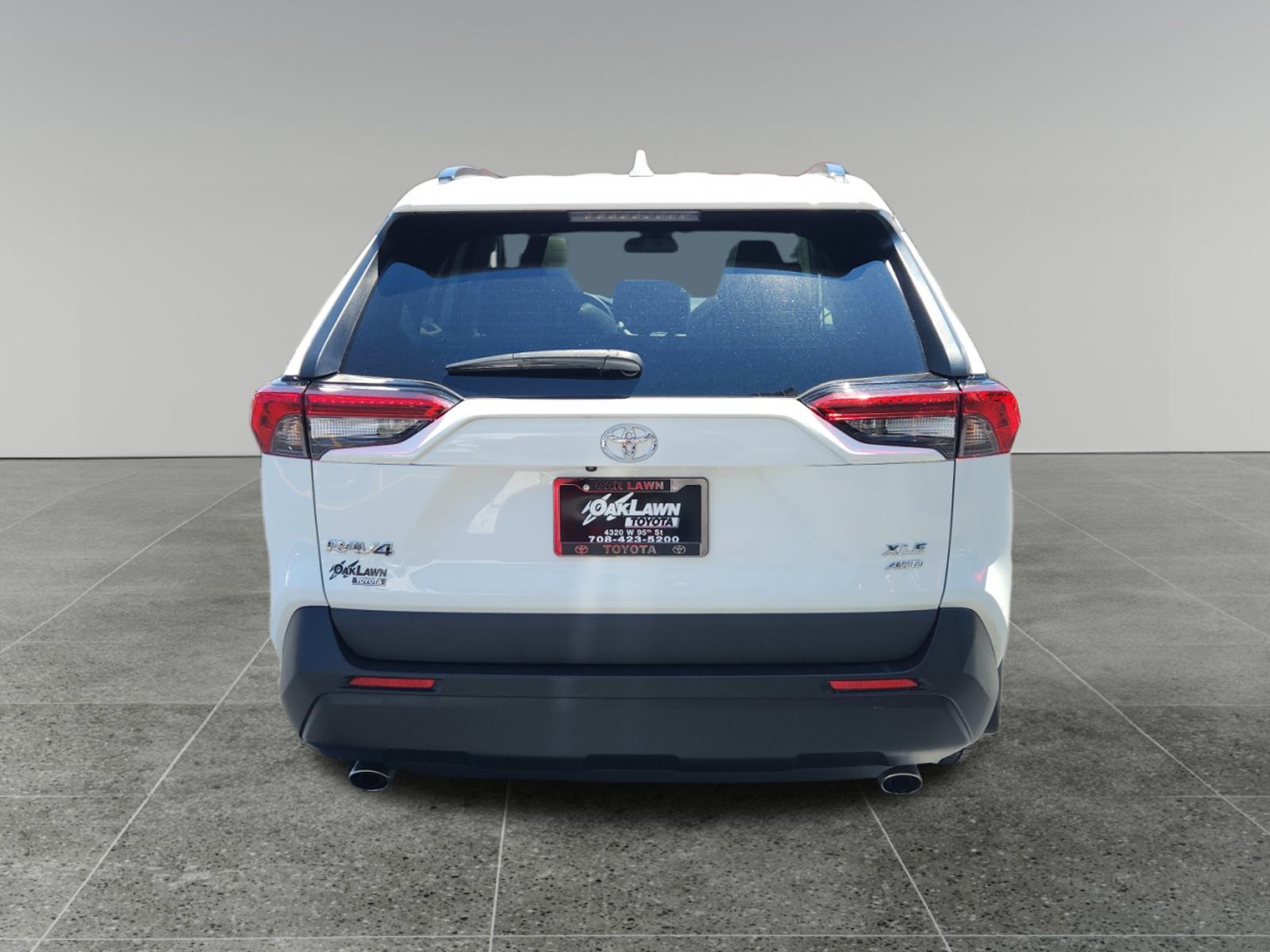 2020 Toyota RAV4 XLE Premium 6