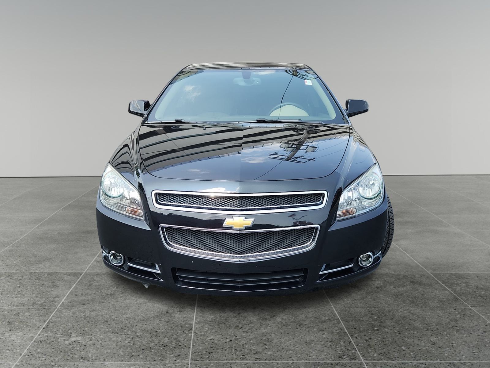 2011 Chevrolet Malibu LTZ 2