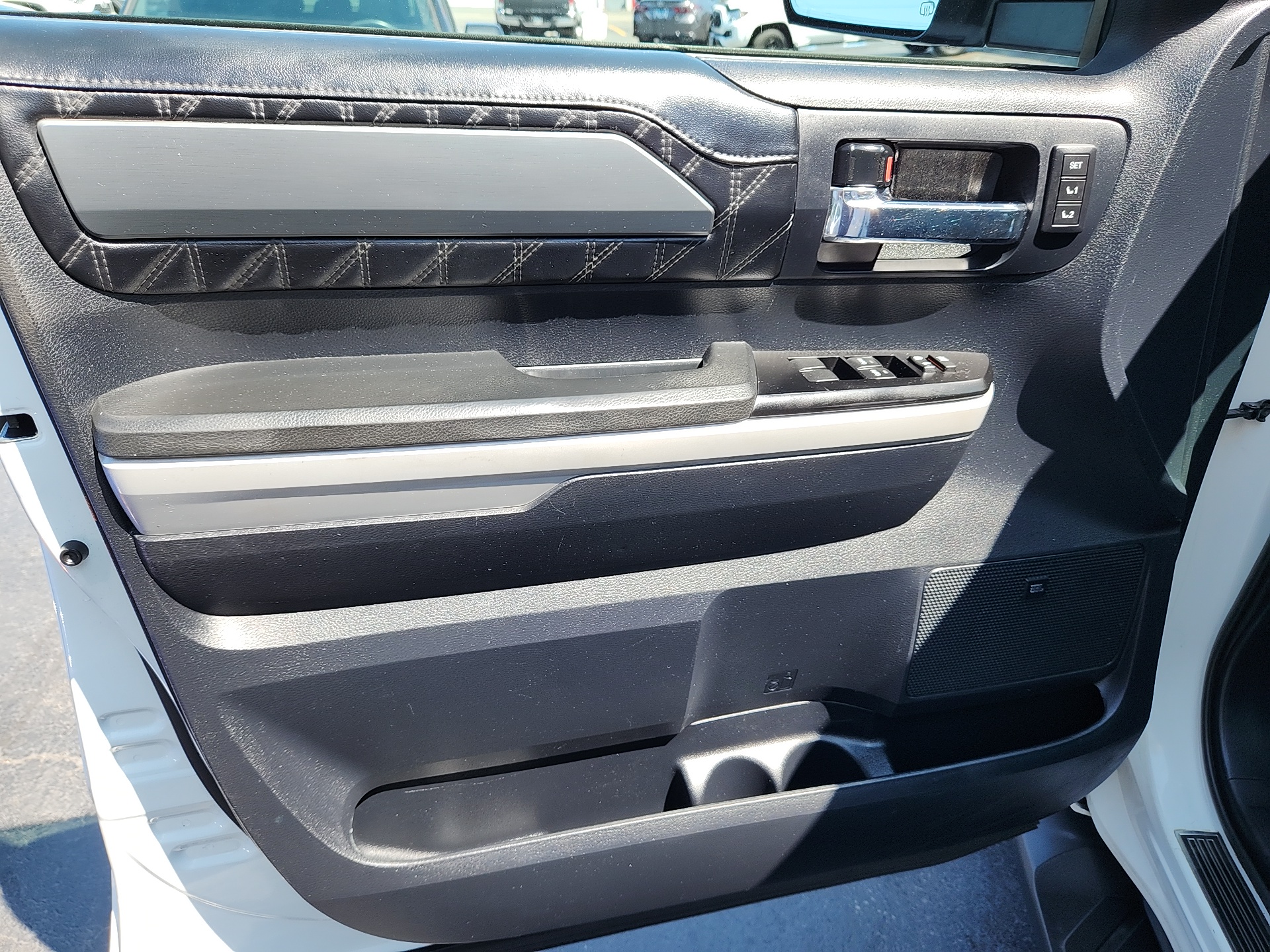 2019 Toyota Tundra 4WD Platinum 10