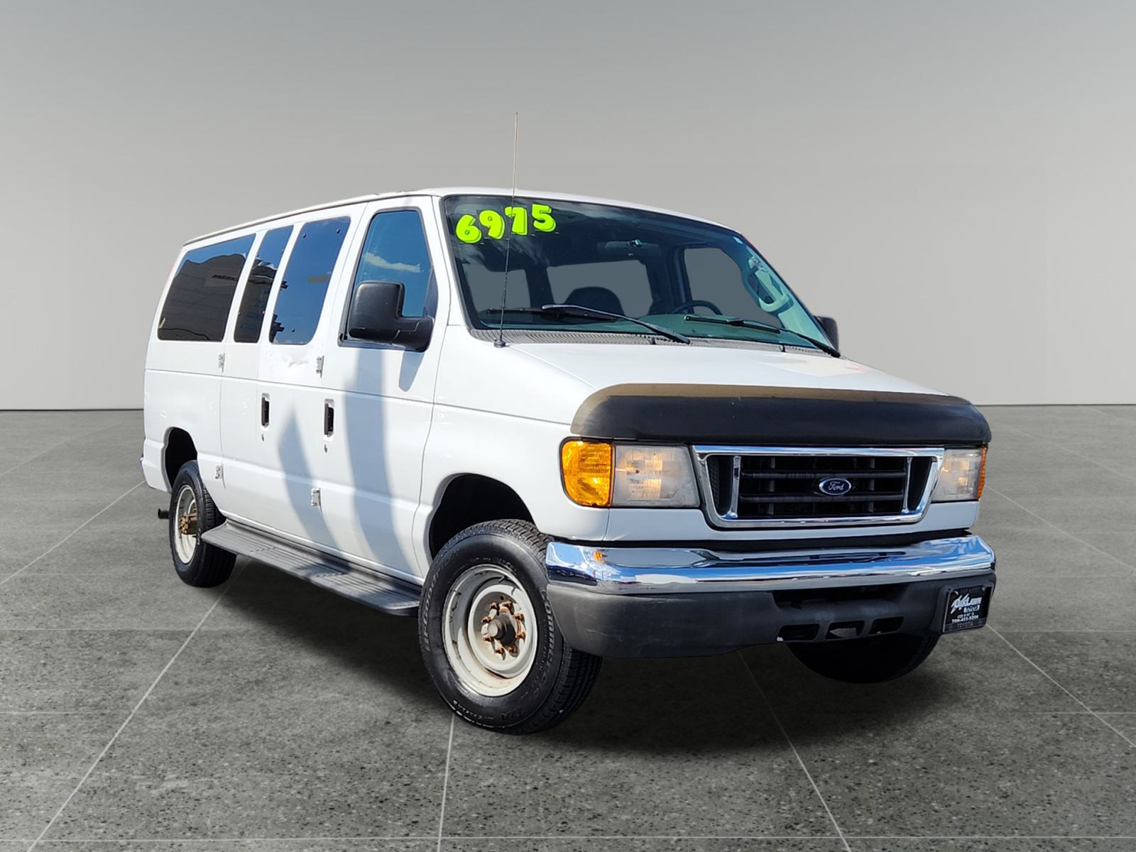 2007 Ford Econoline Wagon  1