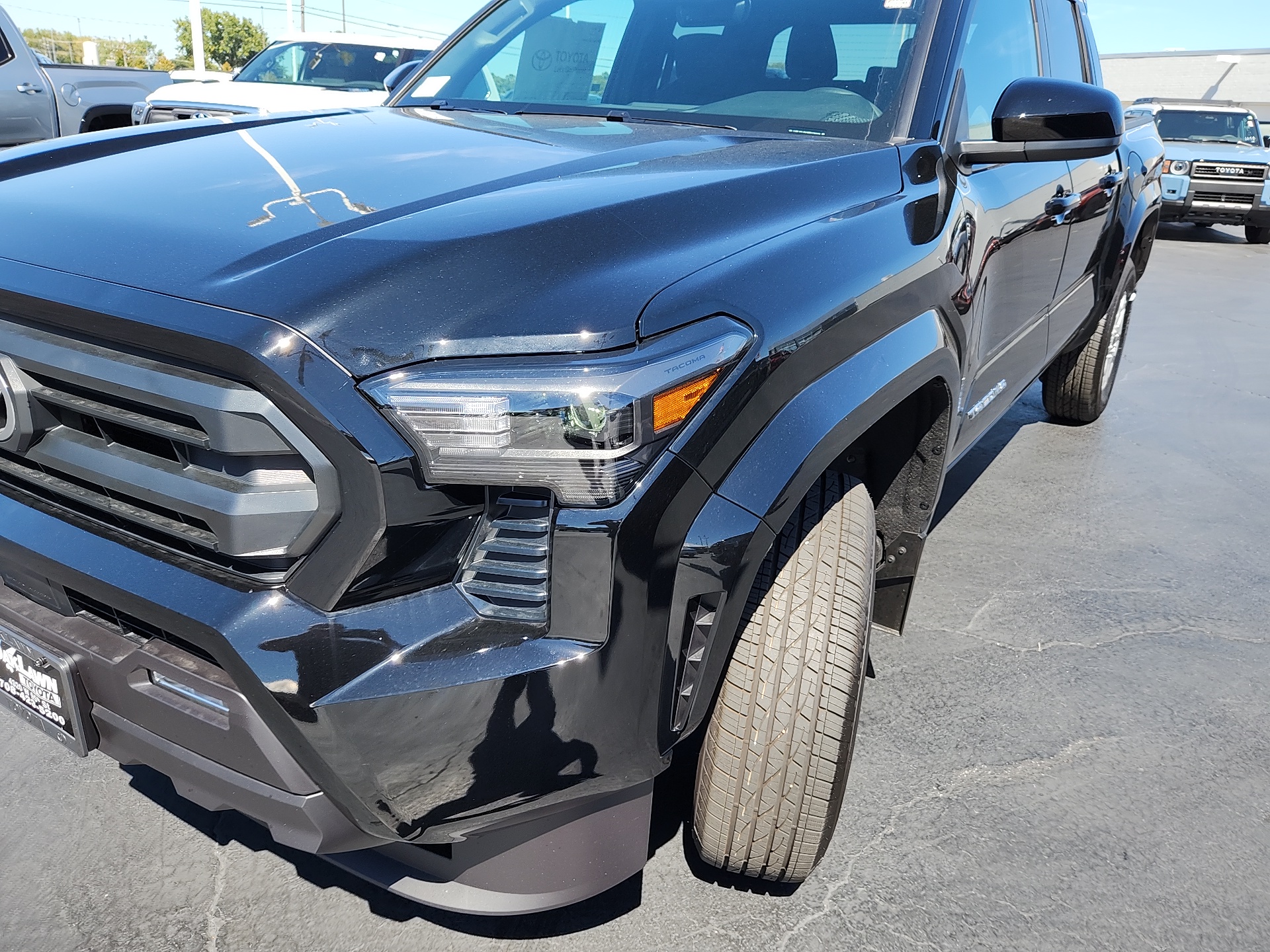 2024 Toyota Tacoma 4WD SR5 9