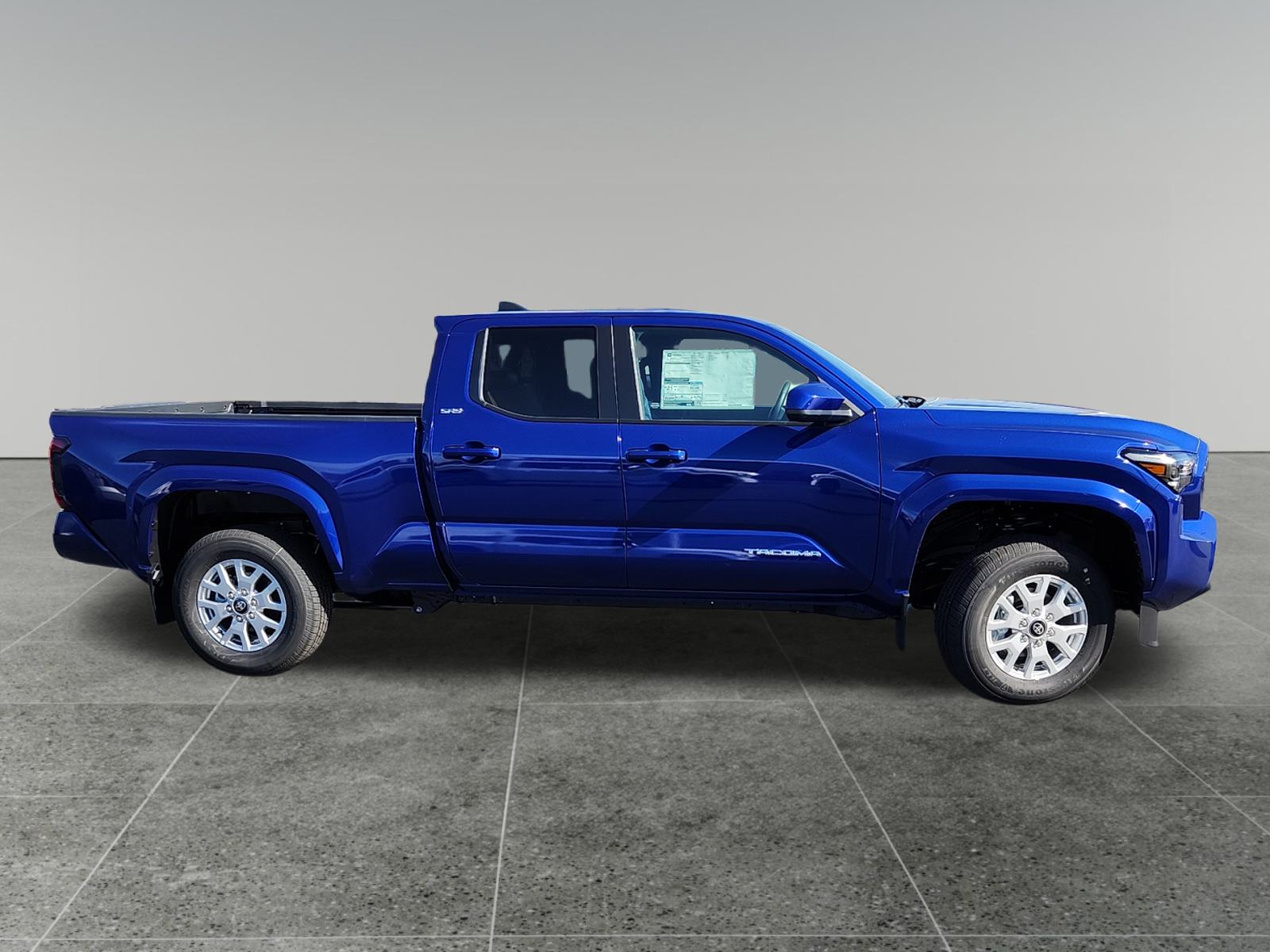 2024 Toyota Tacoma 4WD SR5 8