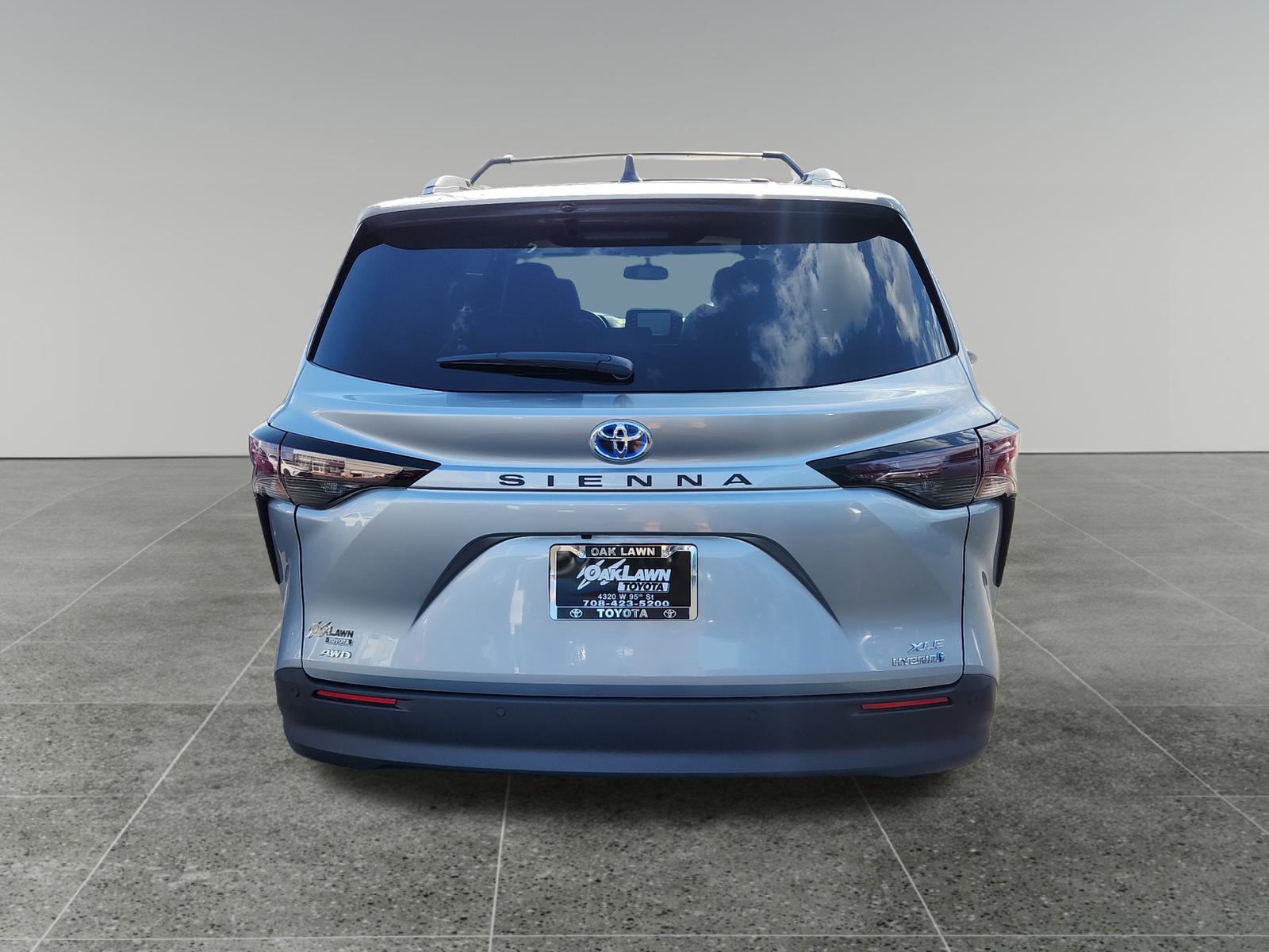 2024 Toyota Sienna XLE 6