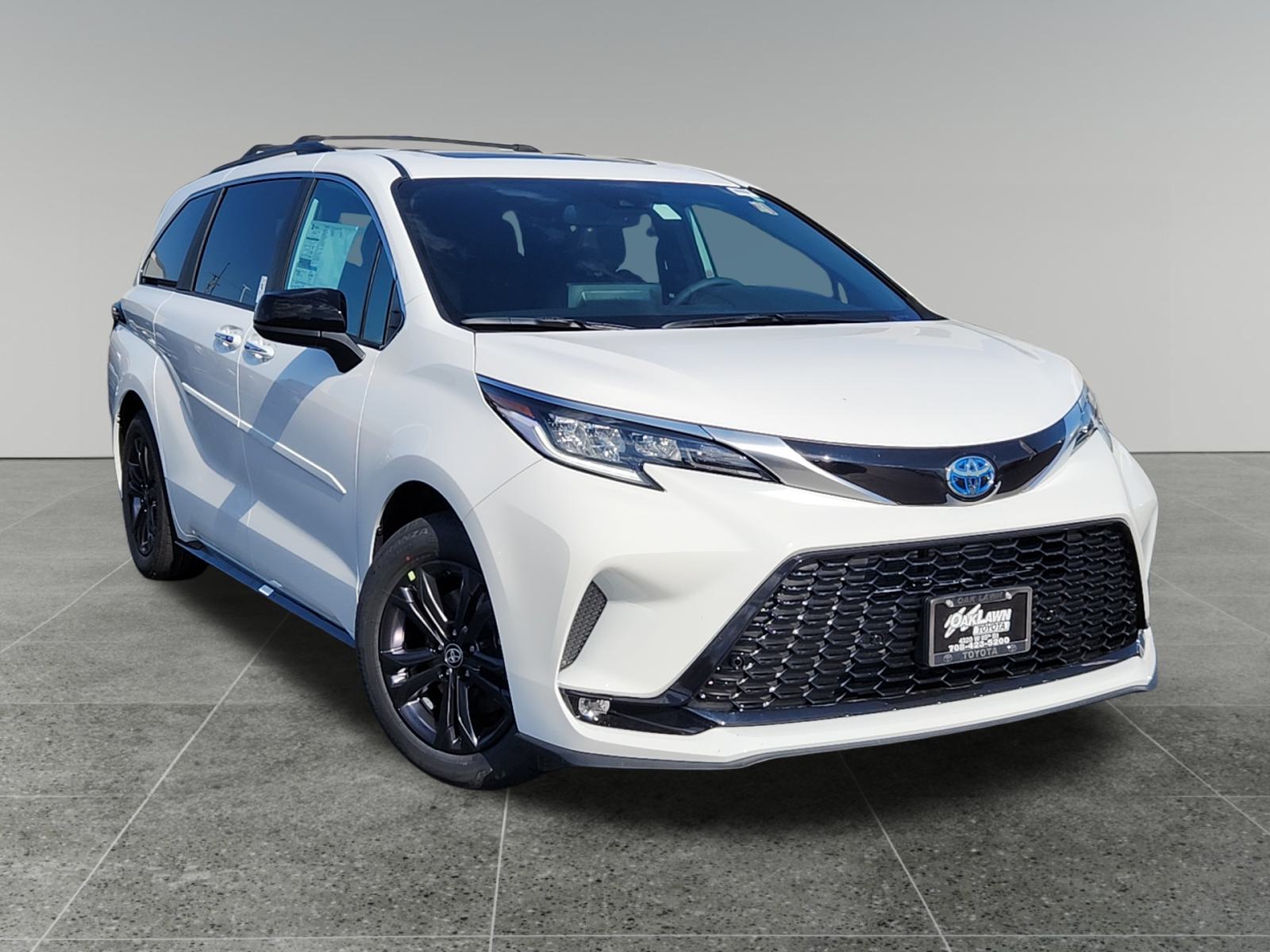 2024 Toyota Sienna XSE 1