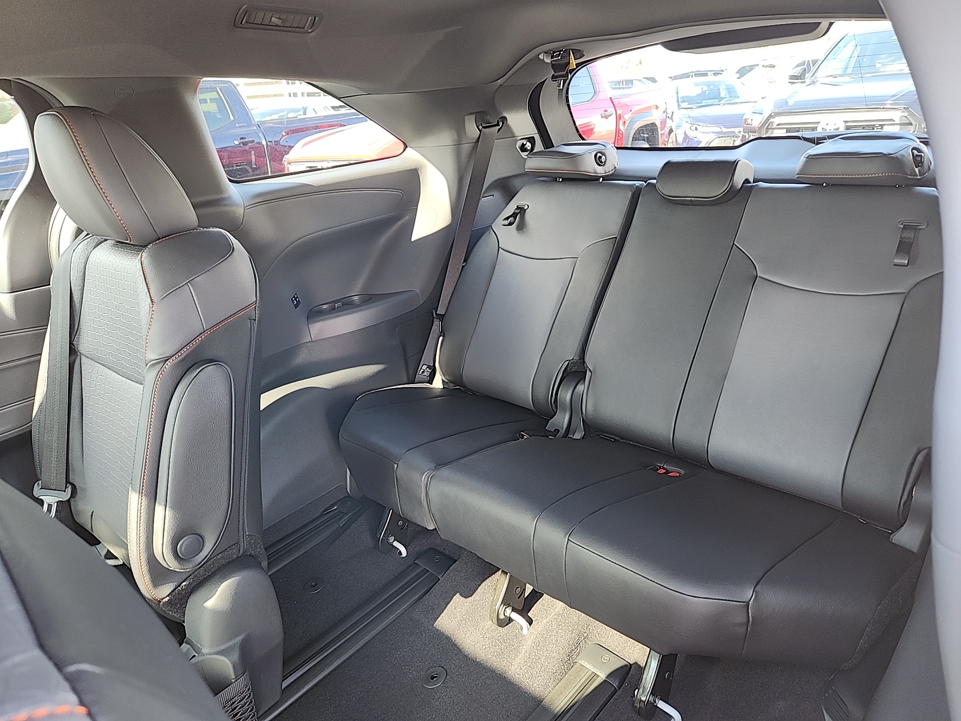 2024 Toyota Sienna XSE 24