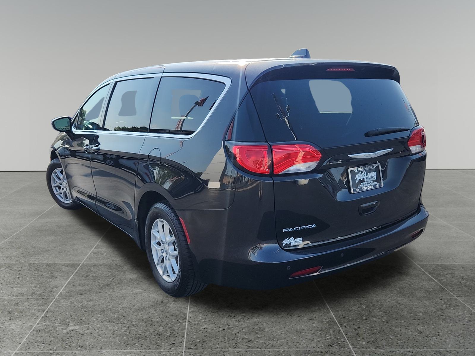 2017 Chrysler Pacifica Touring 5