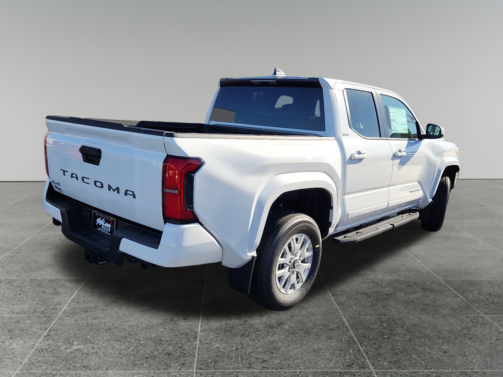 2024 Toyota Tacoma 4WD SR5 7