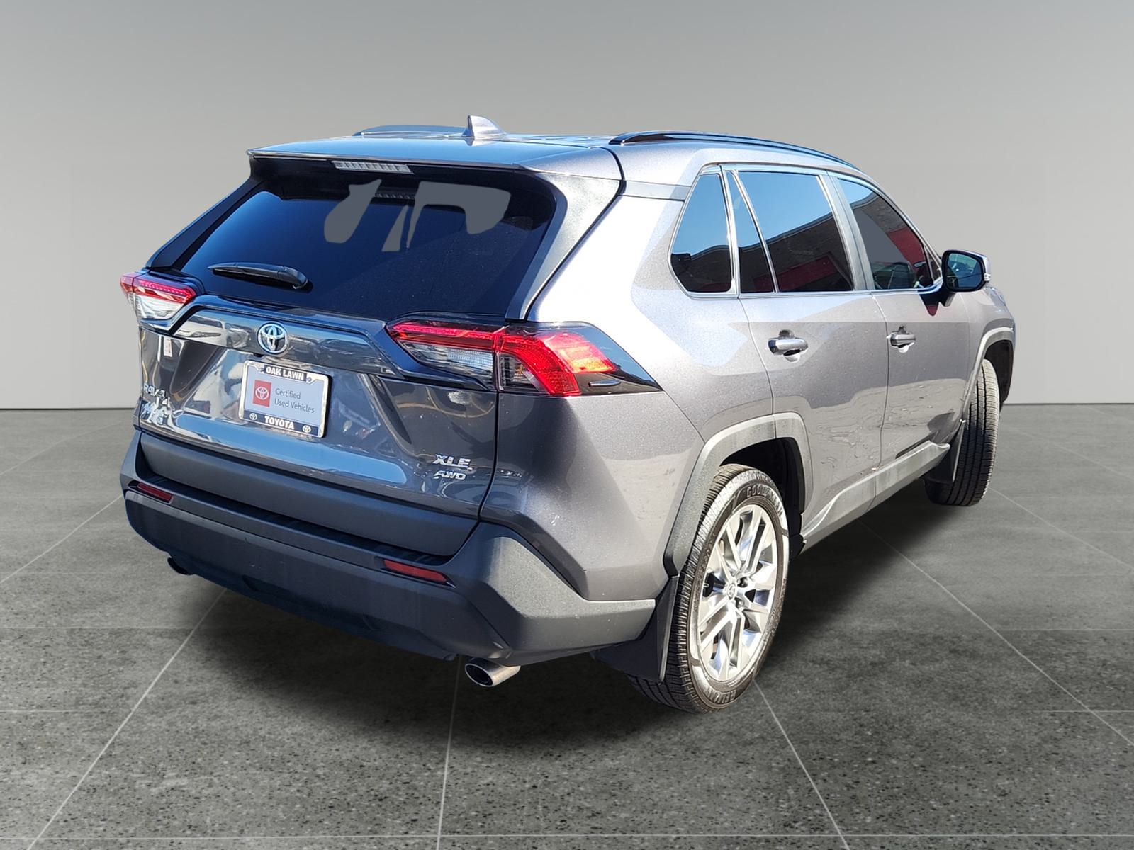 2021 Toyota RAV4 XLE Premium 7