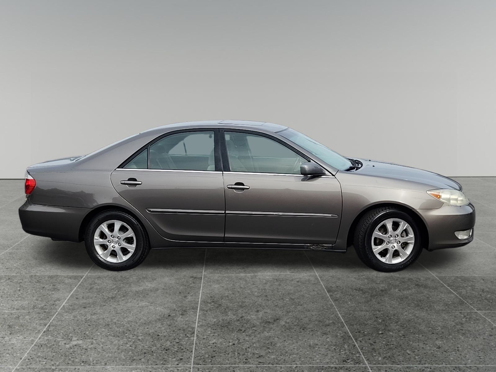 2005 Toyota Camry XLE 7