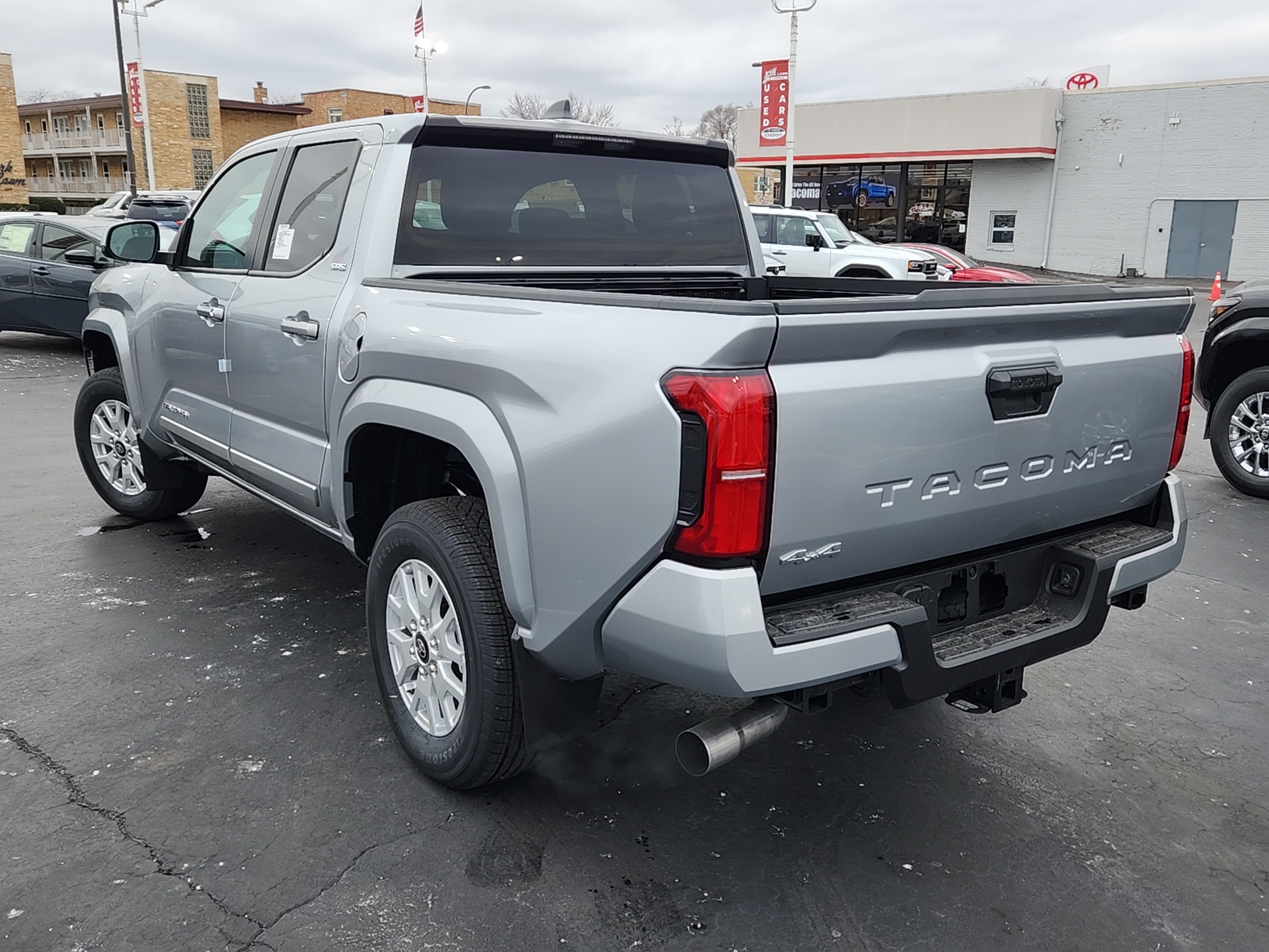 2024 Toyota Tacoma 4WD SR5 5