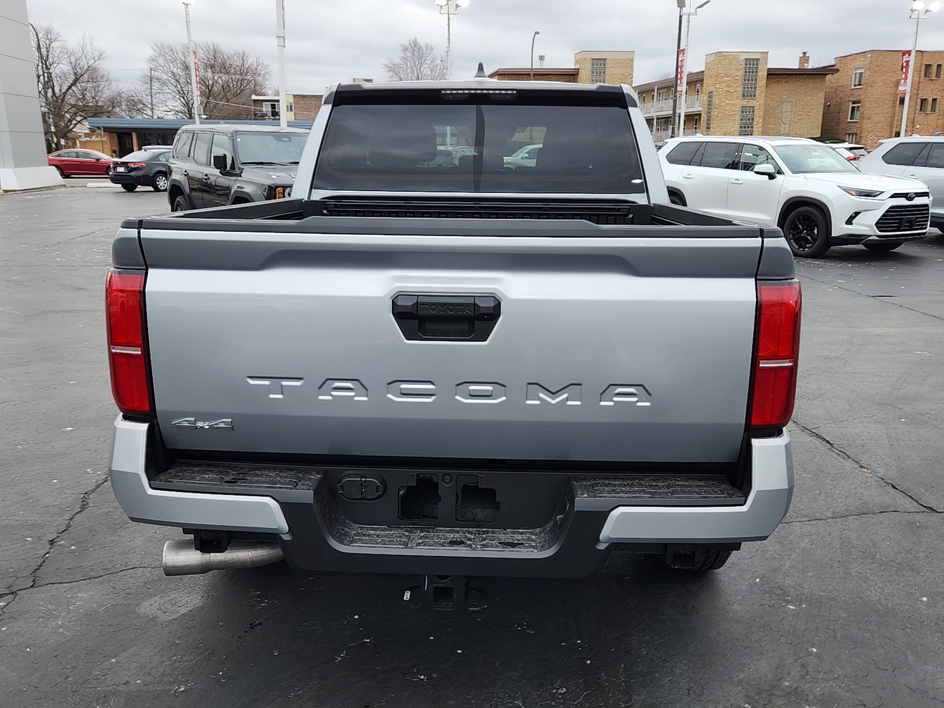 2024 Toyota Tacoma 4WD SR5 6