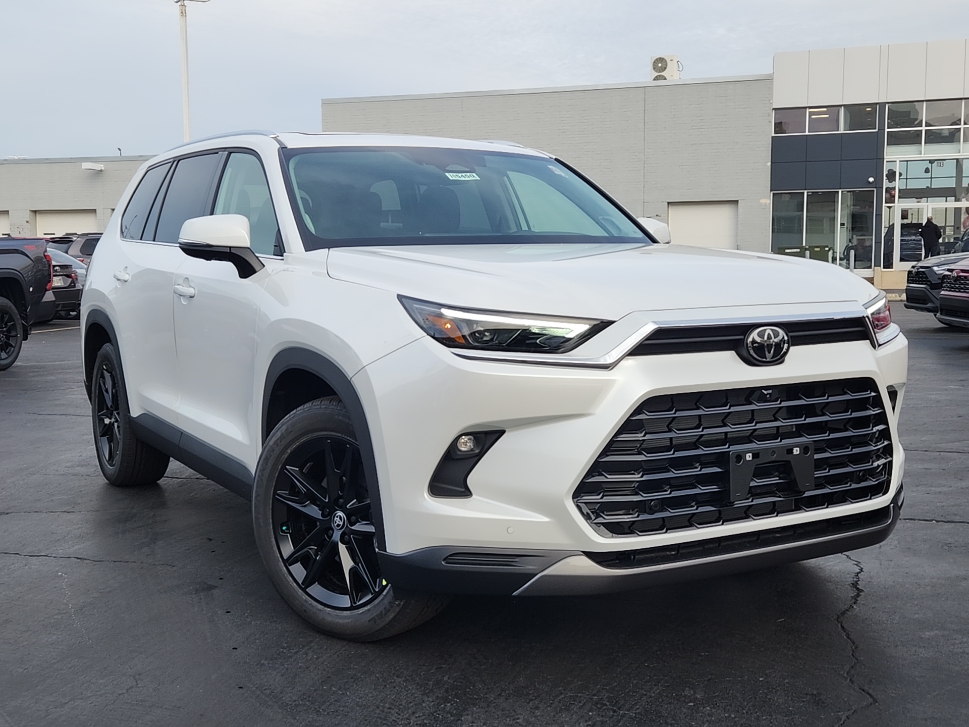 2024 Toyota Grand Highlander  1