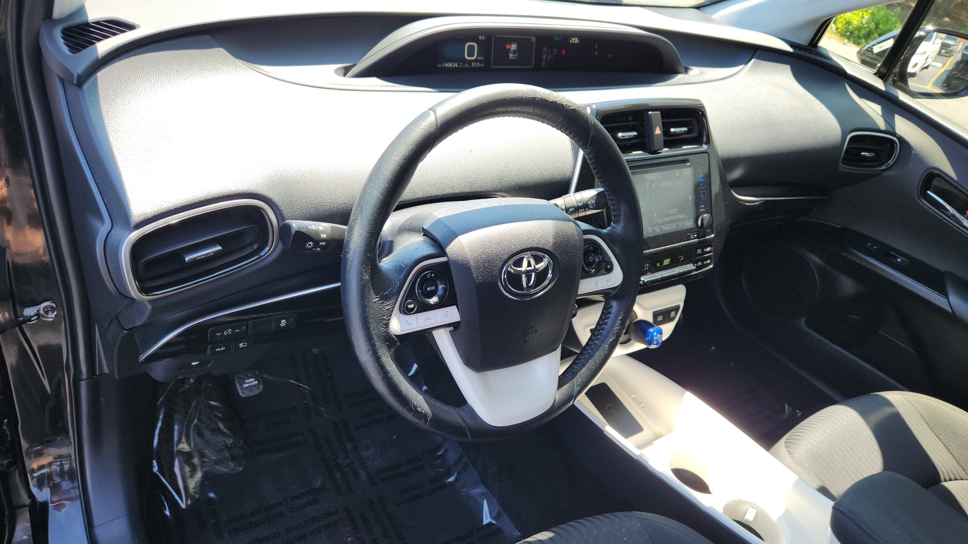 2016 Toyota Prius Two Eco 11