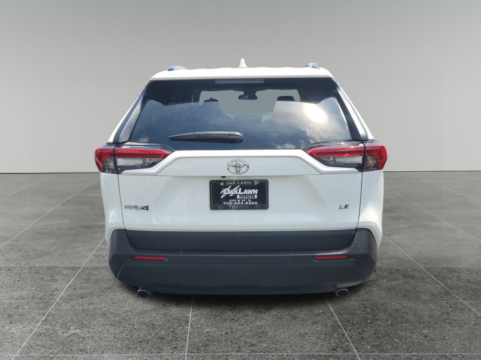 2021 Toyota RAV4 LE 6