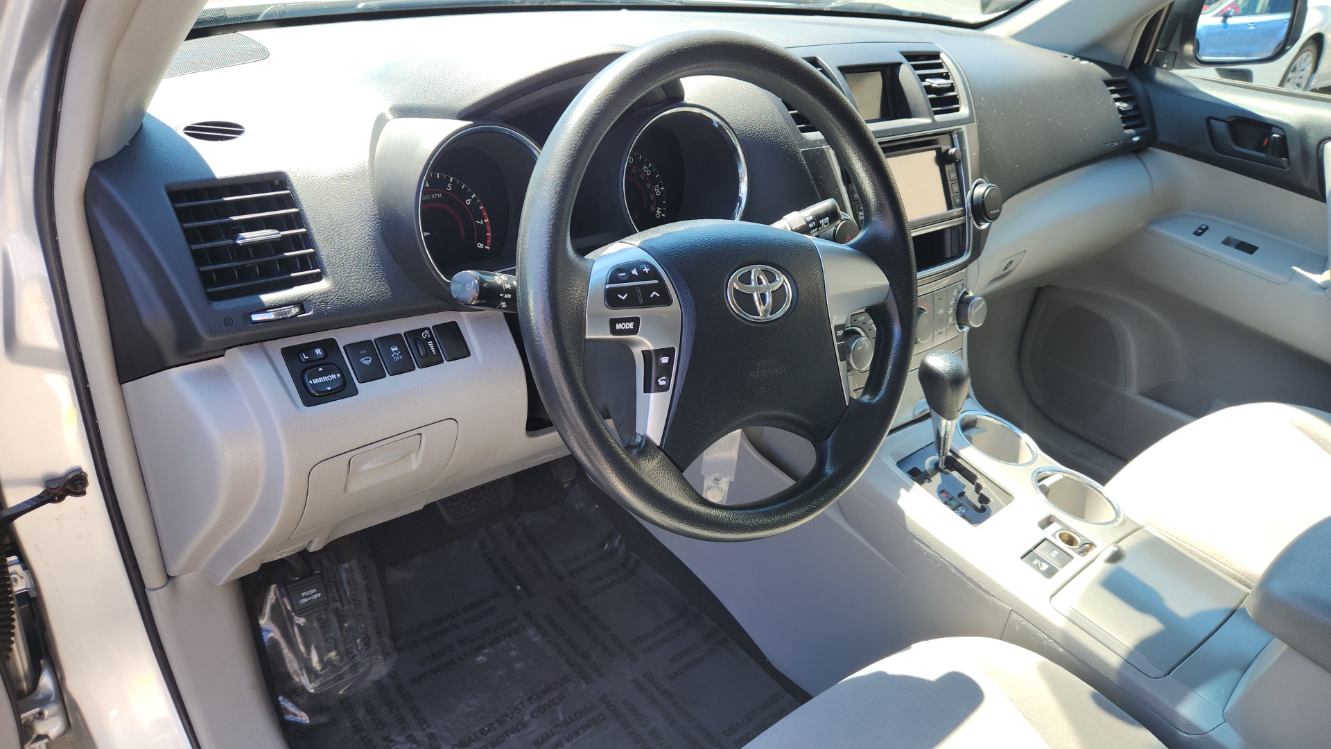 2013 Toyota Highlander Base Plus V6 11