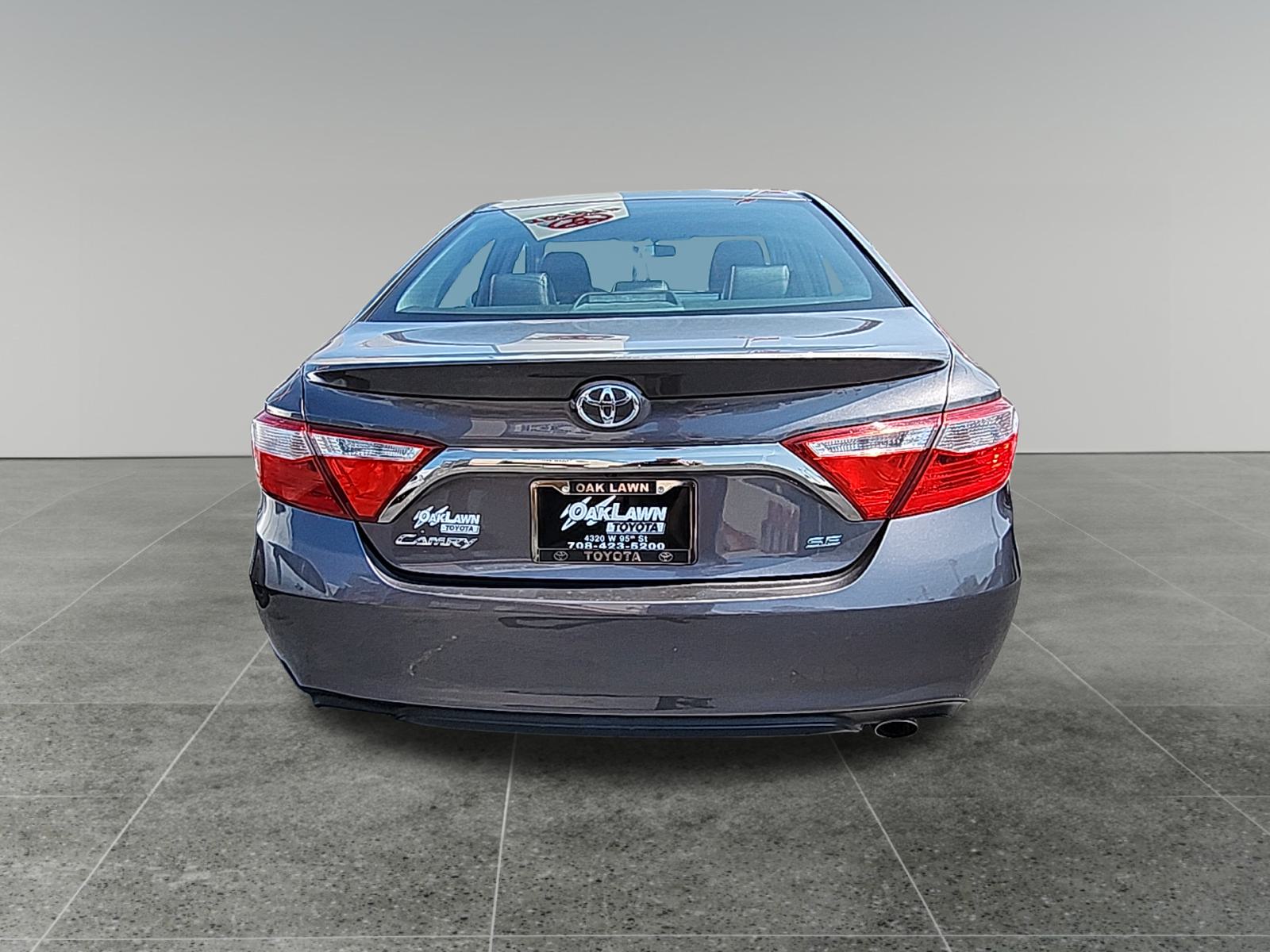 2016 Toyota Camry SE 6