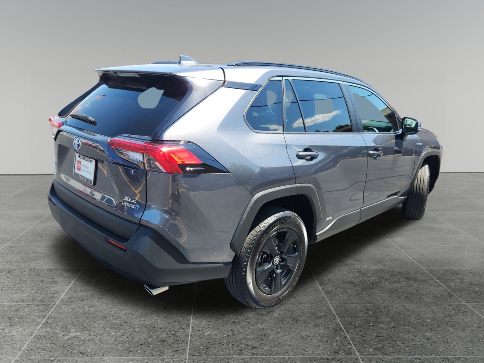 2021 Toyota RAV4 Hybrid XLE 7
