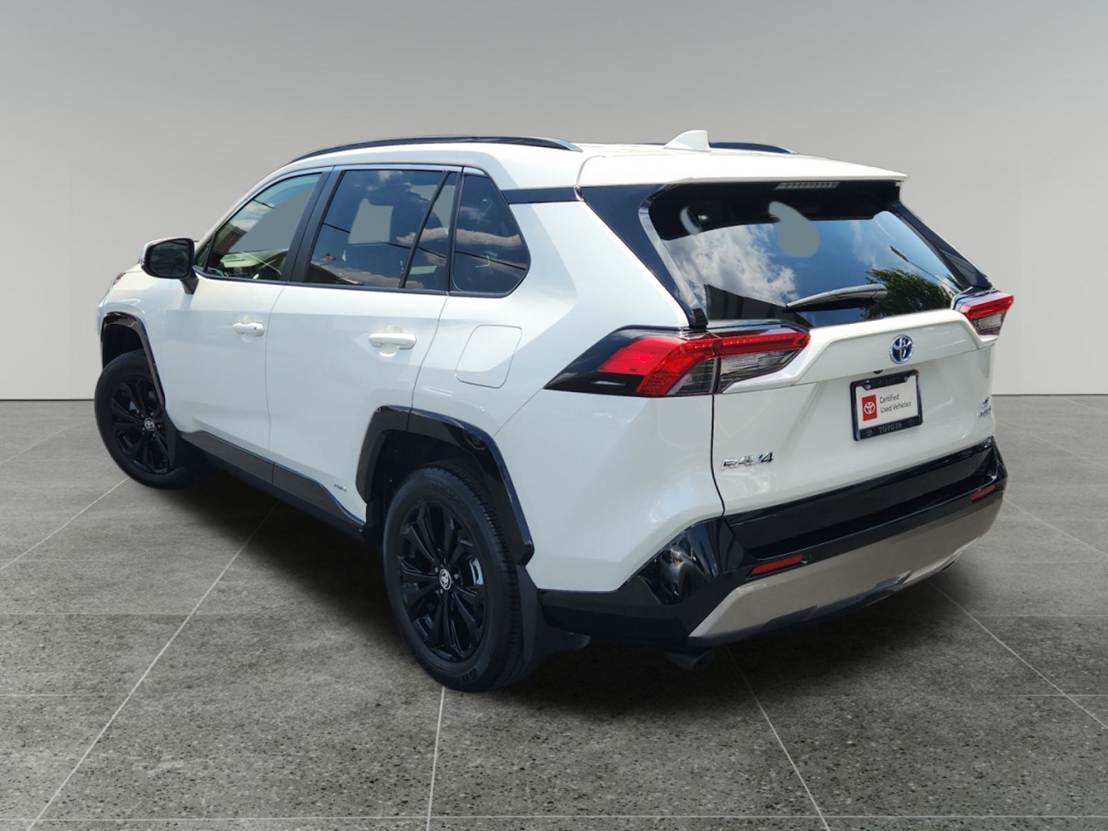 2022 Toyota RAV4 Hybrid SE 5