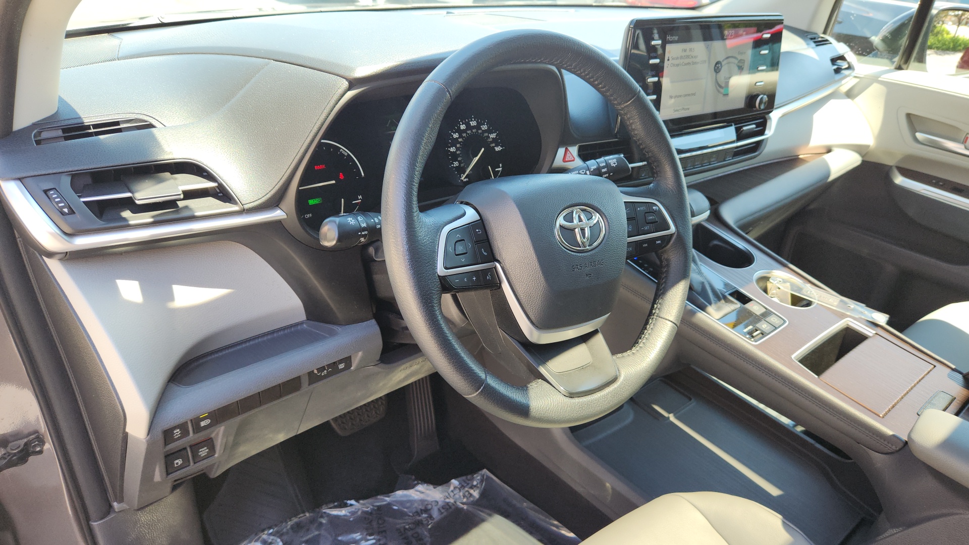 2021 Toyota Sienna XLE 11