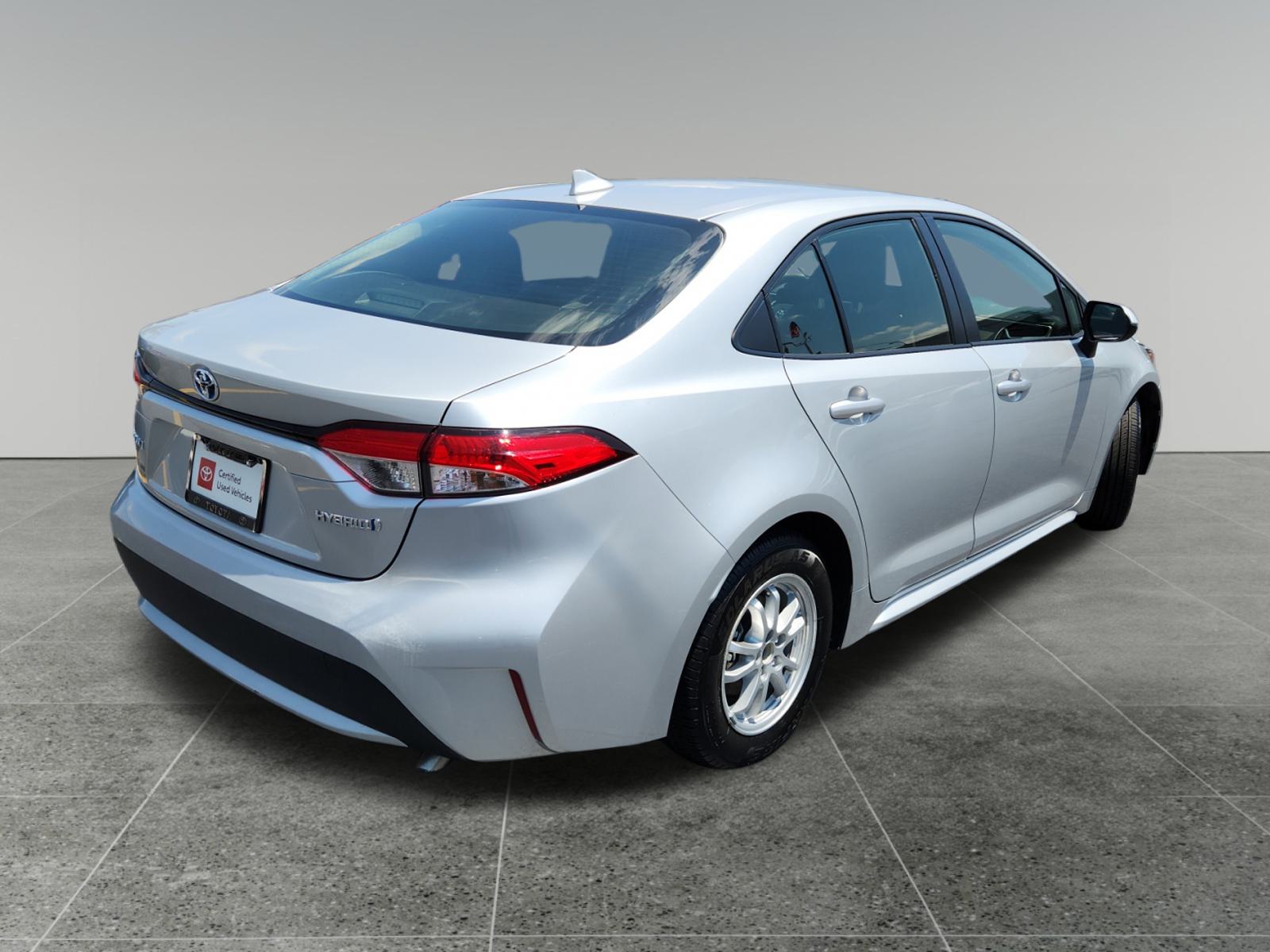 2022 Toyota Corolla Hybrid LE 7