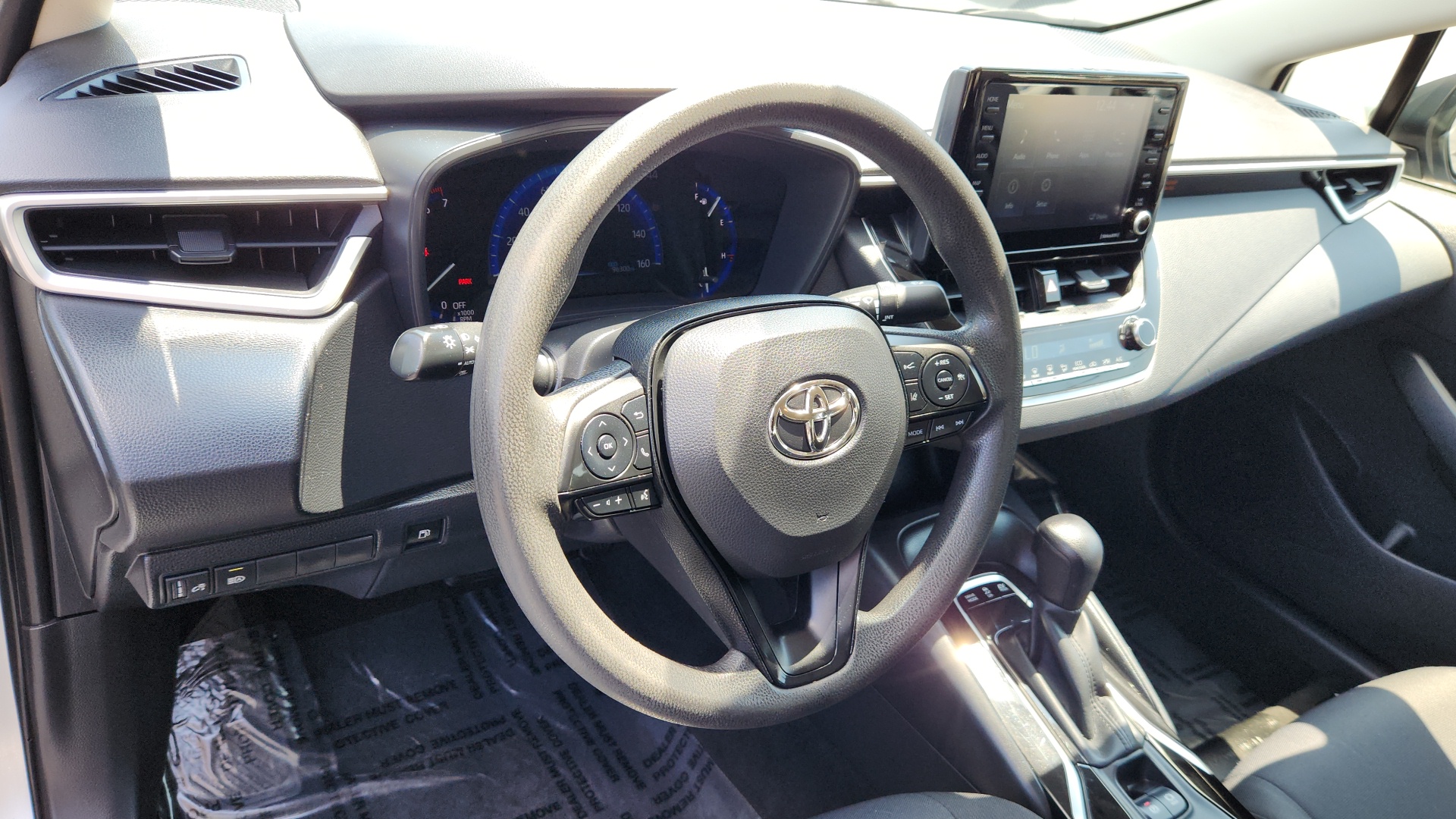 2022 Toyota Corolla Hybrid LE 11