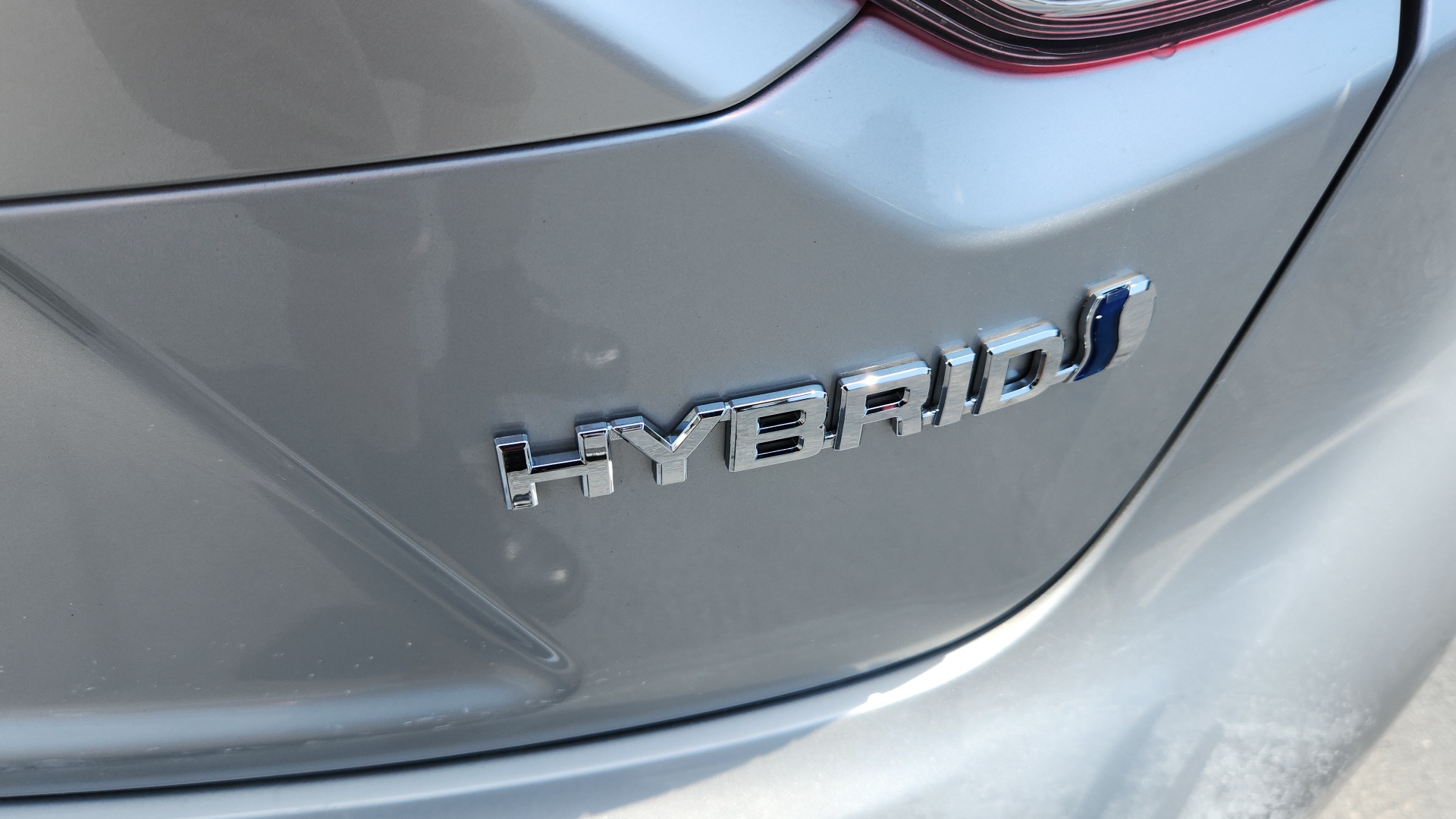 2022 Toyota Corolla Hybrid LE 23