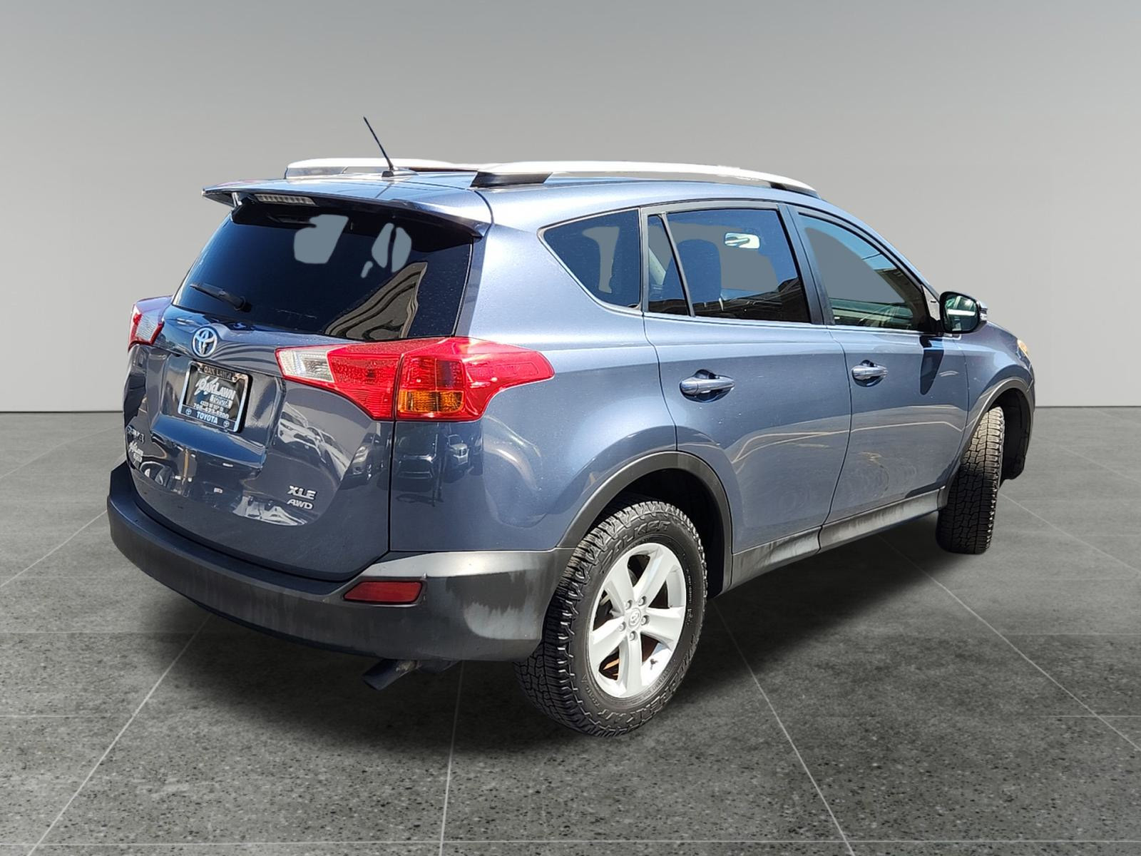 2014 Toyota RAV4 XLE 7