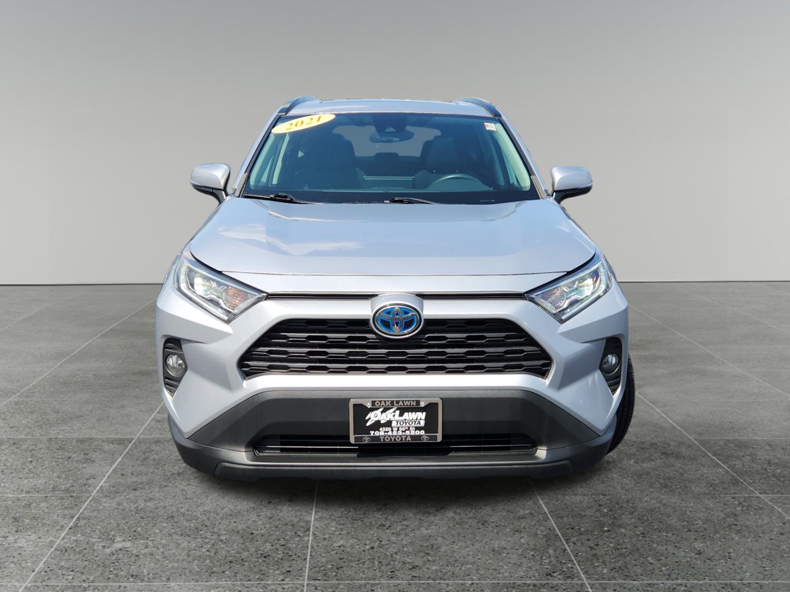 2021 Toyota RAV4 Hybrid XLE 2