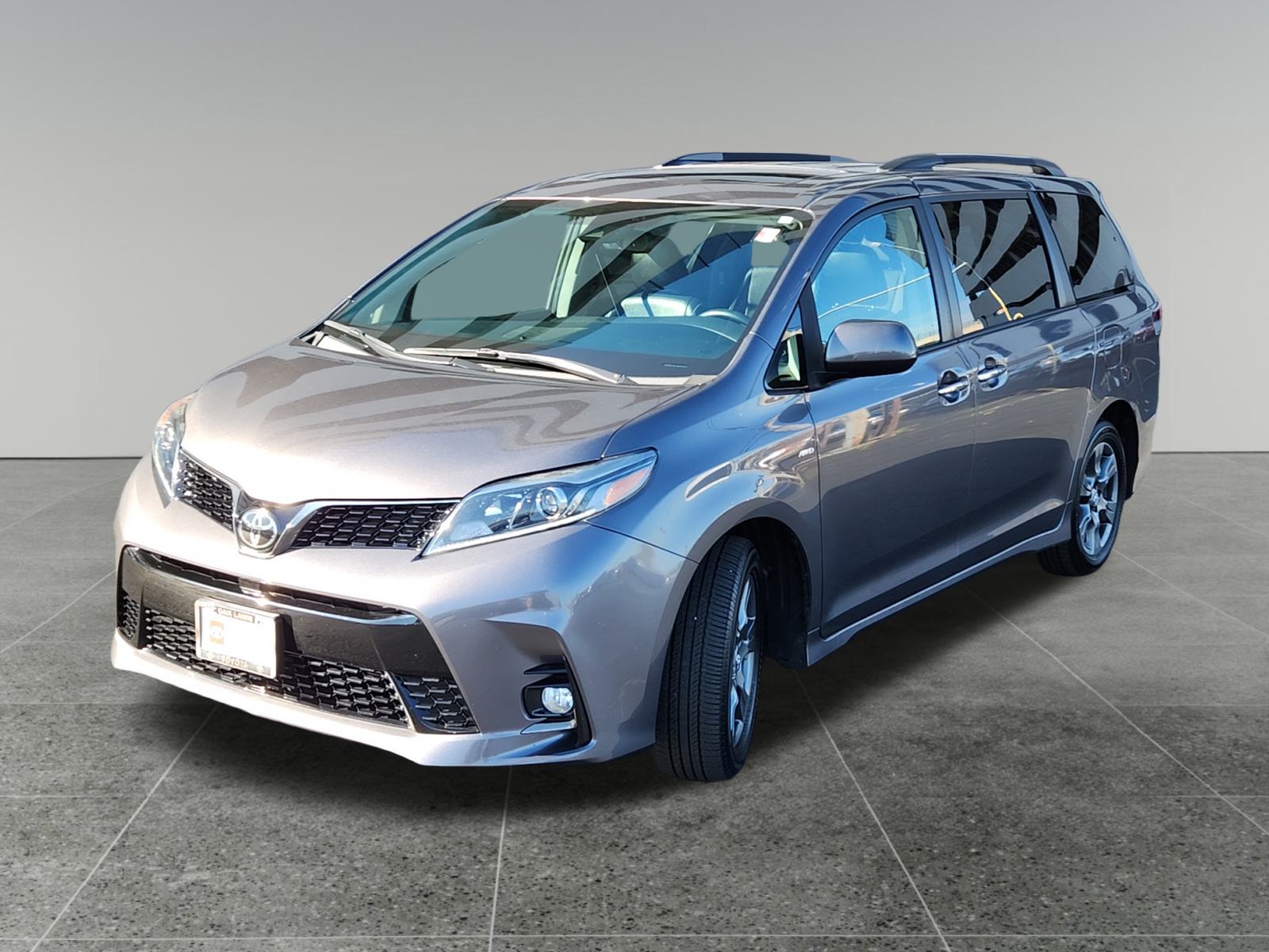 2019 Toyota Sienna SE Premium 3